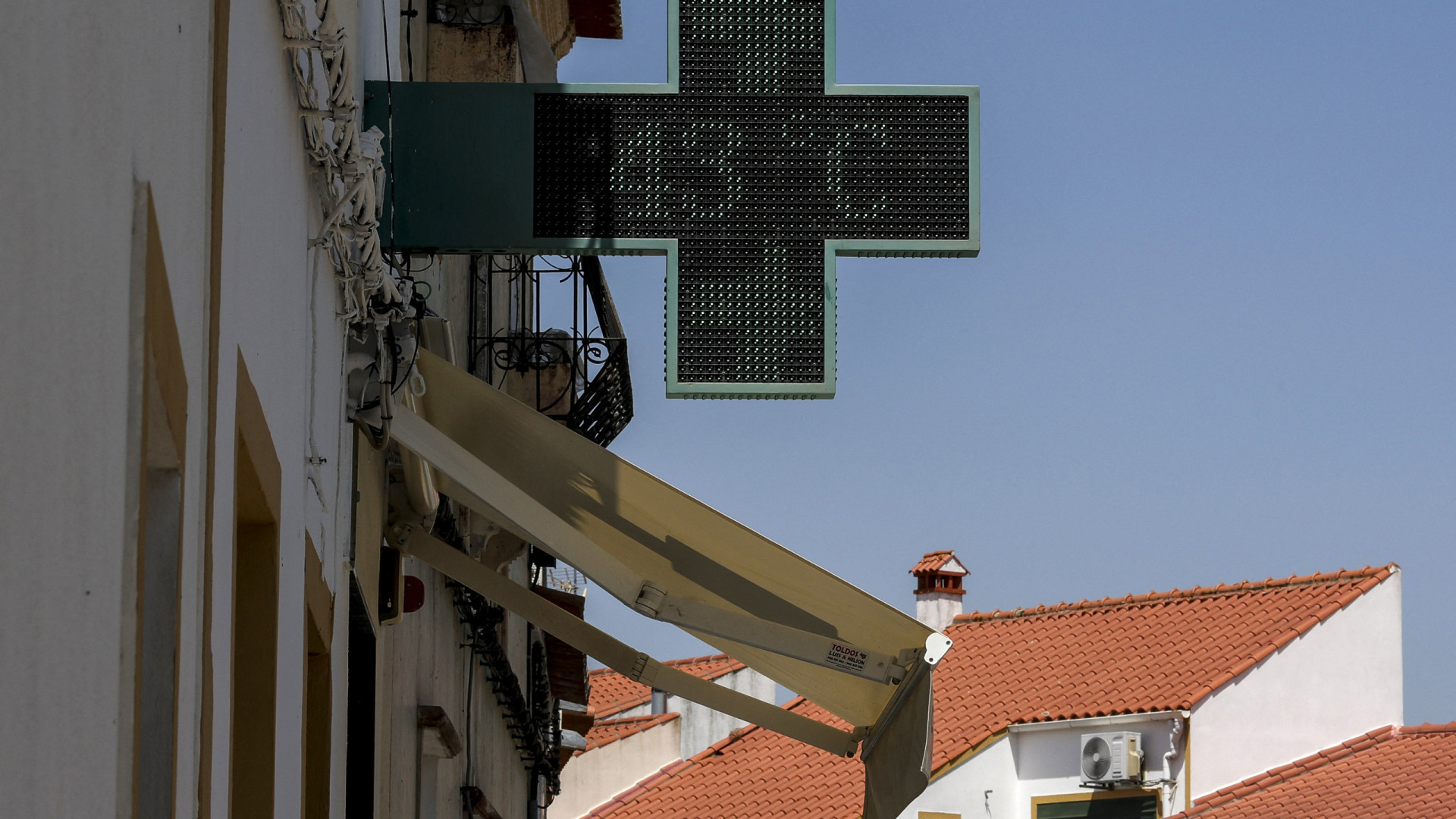Segunda semana de agosto começa quente: Há 12 distritos sob aviso laranja