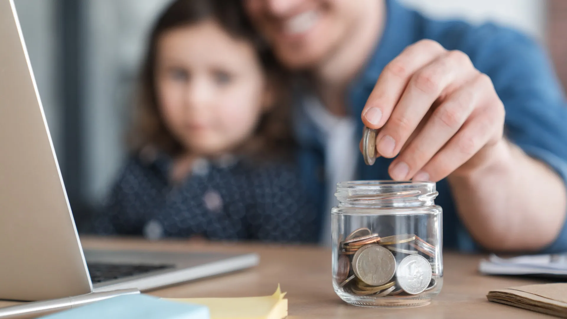 
                    Maioria dos portugueses diz que poupar é difícil ou extremamente difícil
                