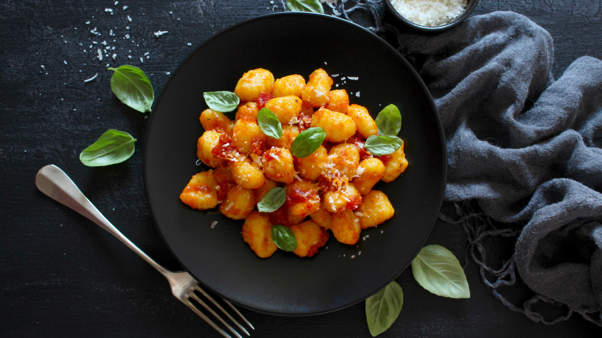 Gosta de gnocchis? Experimente esta receita vegan com tomates secos