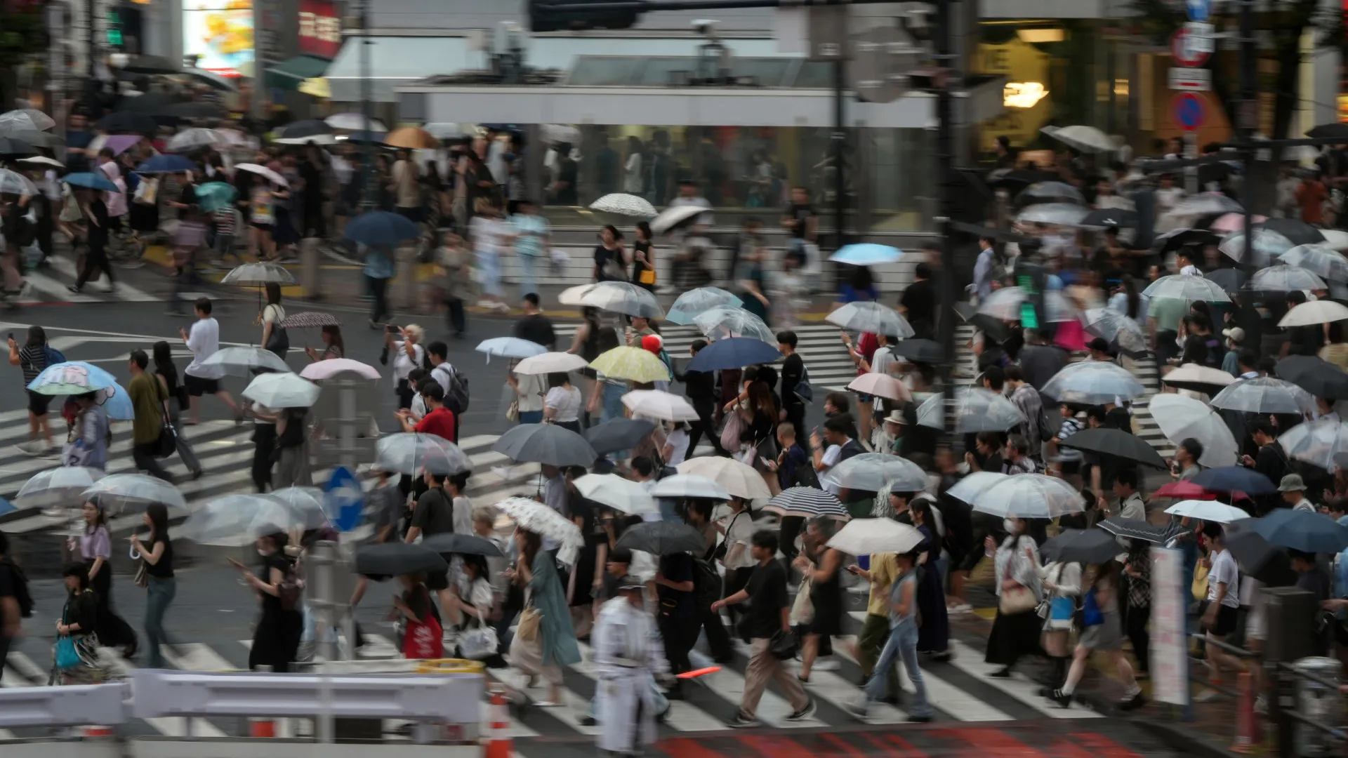 
                    Japão regista excedente na balança corrente de 15.665 milhões em outubro
                