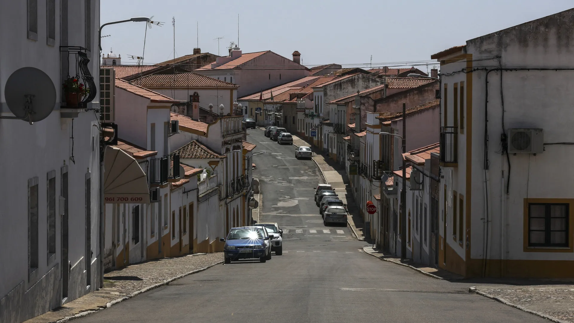 
                    Nove pessoas condenadas por tráfico de imigrantes no Alentejo
                