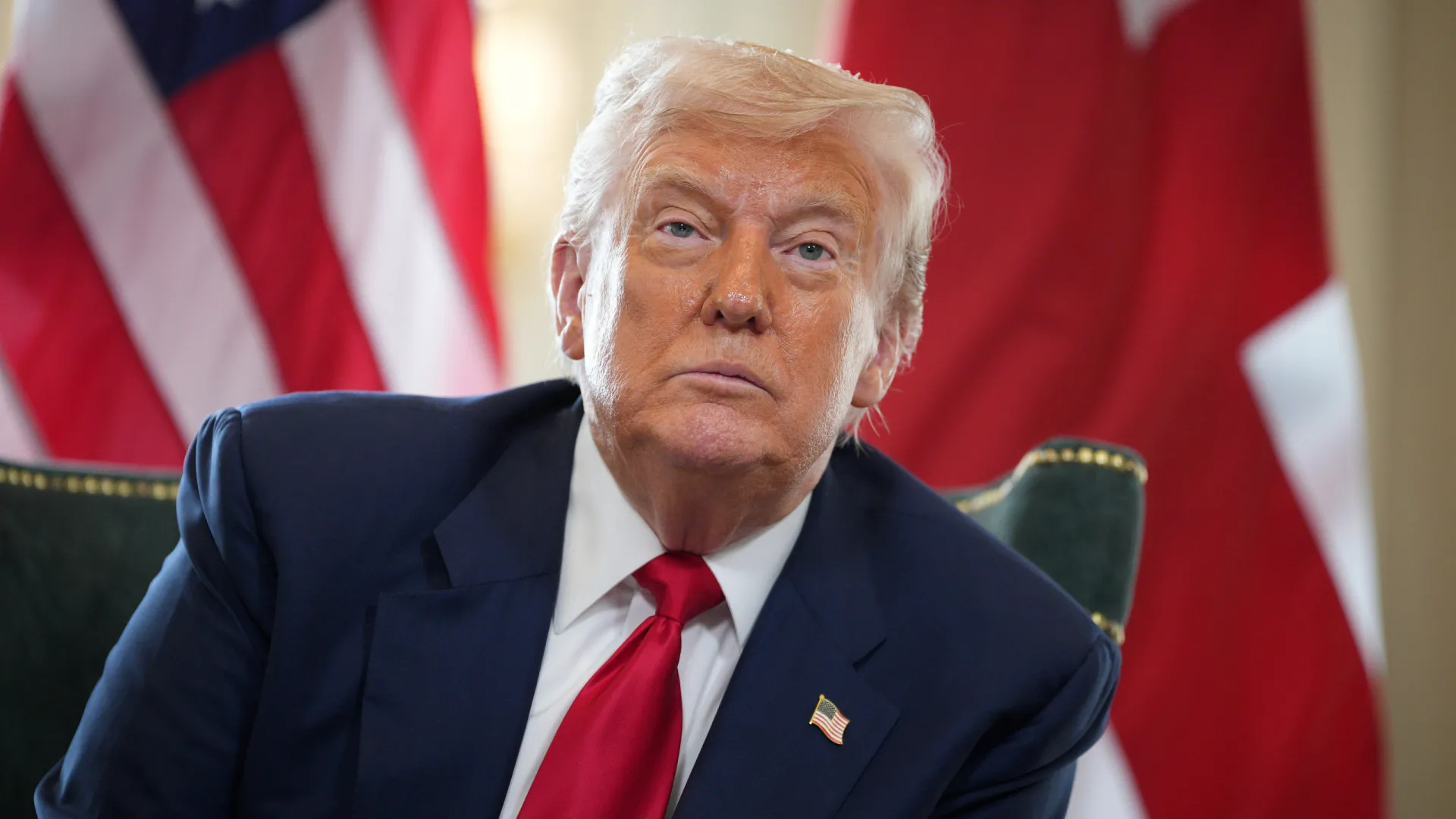 
                    Donald Trump retira 700 agentes federais do Minnesota
                