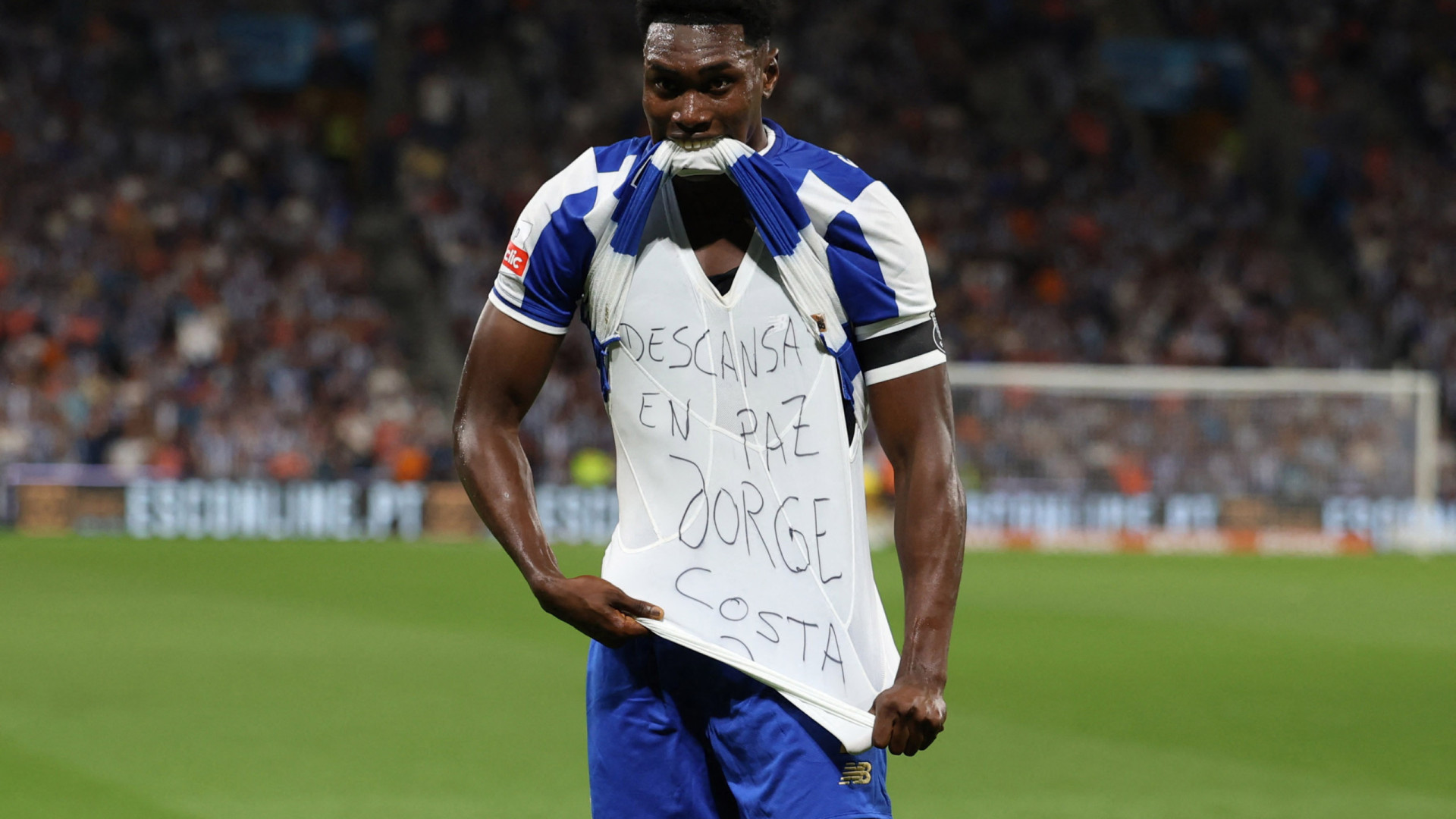 Speaker fez o que não devia e FC Porto foi multado. Samu alvo de processo