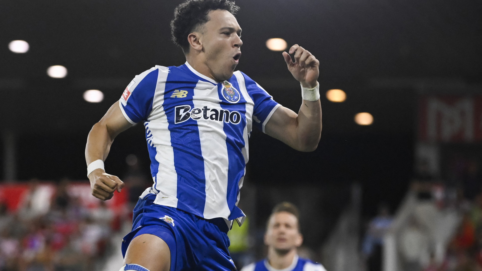 "Não se agarrou a desculpas". Ex-FC Porto aplaudem 'regresso' de Pepê