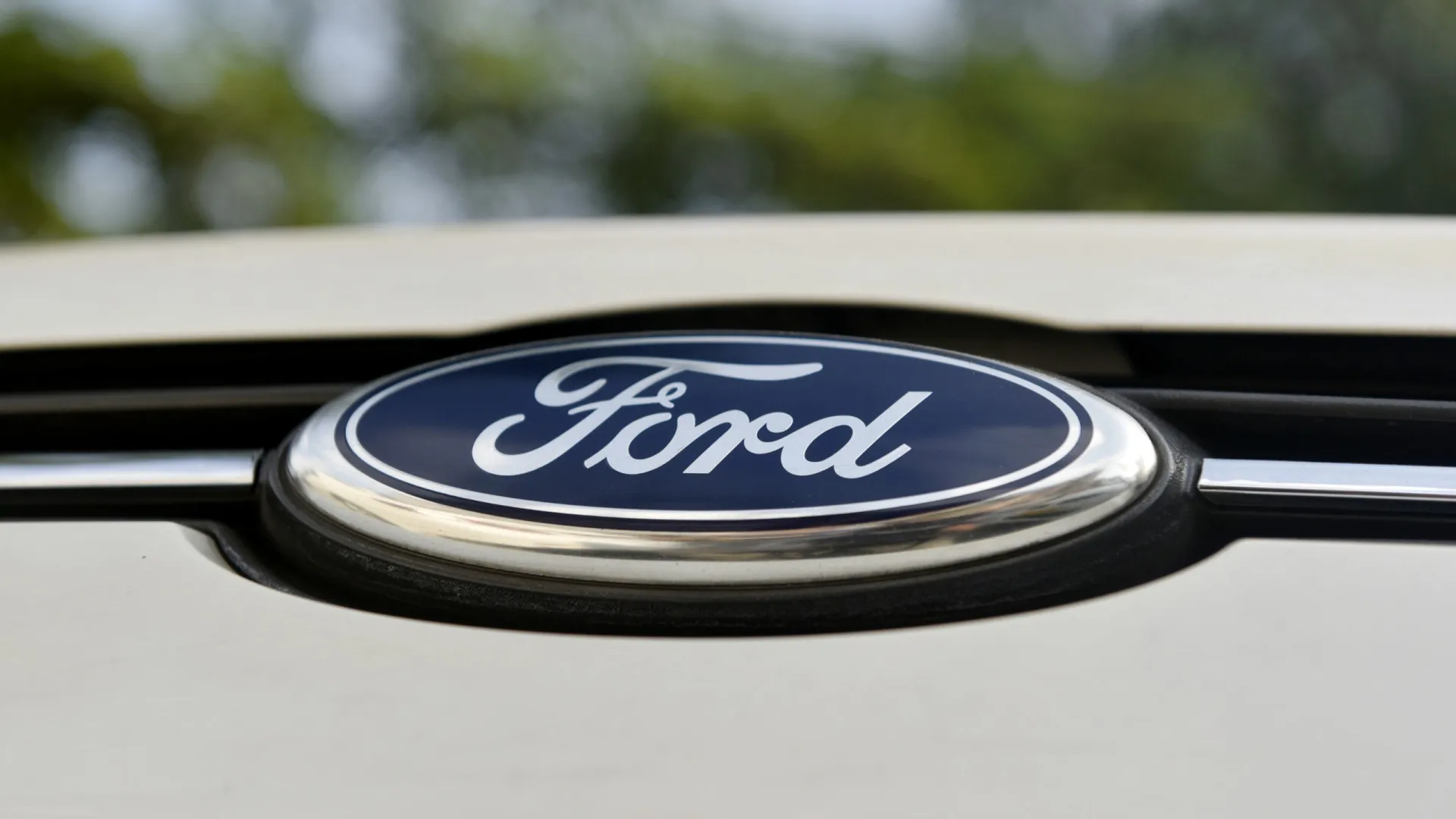 
                    Ford chama à revisão mais de 350.000 veículos nos EUA devido a um defeito
                