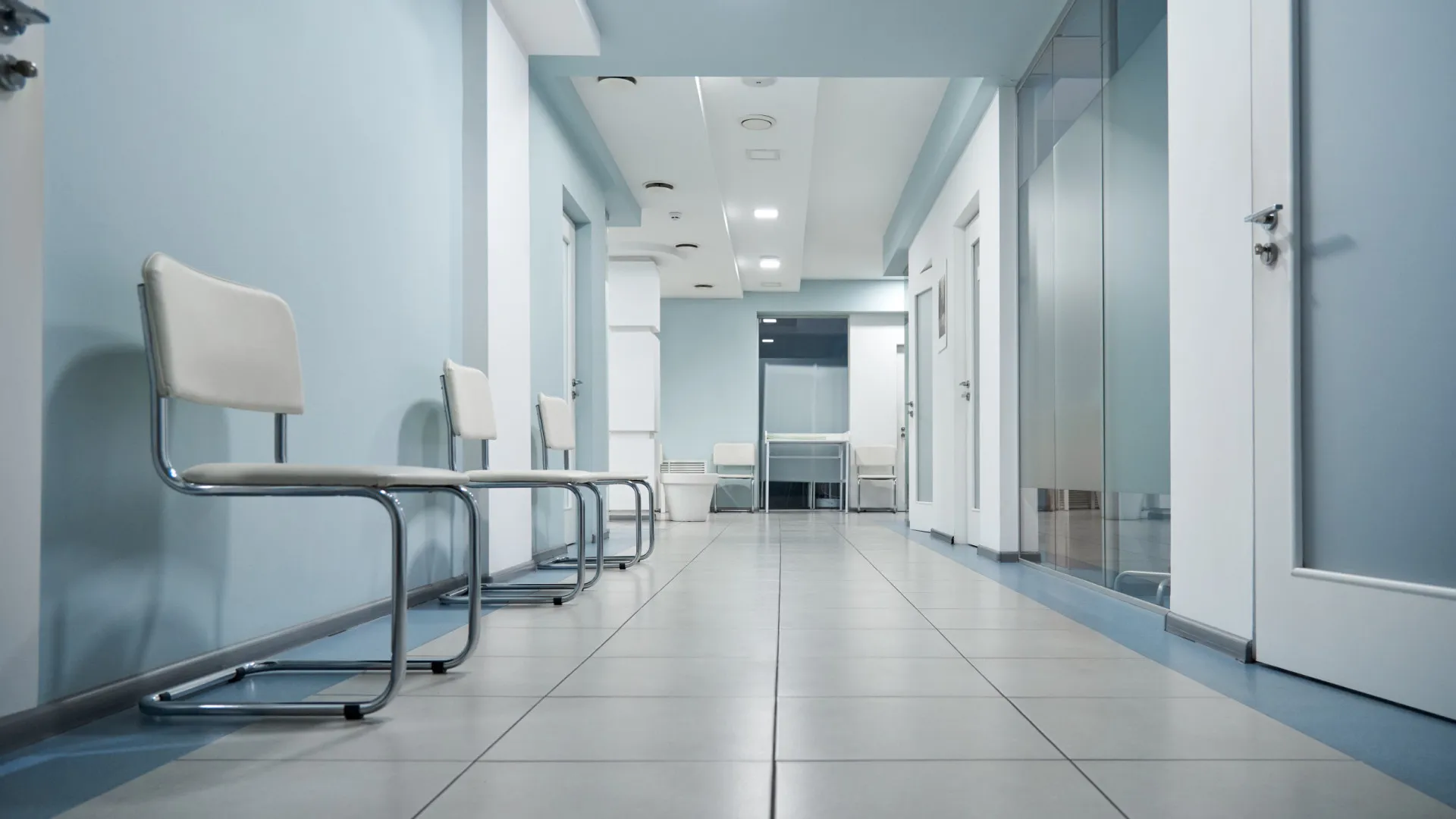 
                    Médicos internos não podem ser 