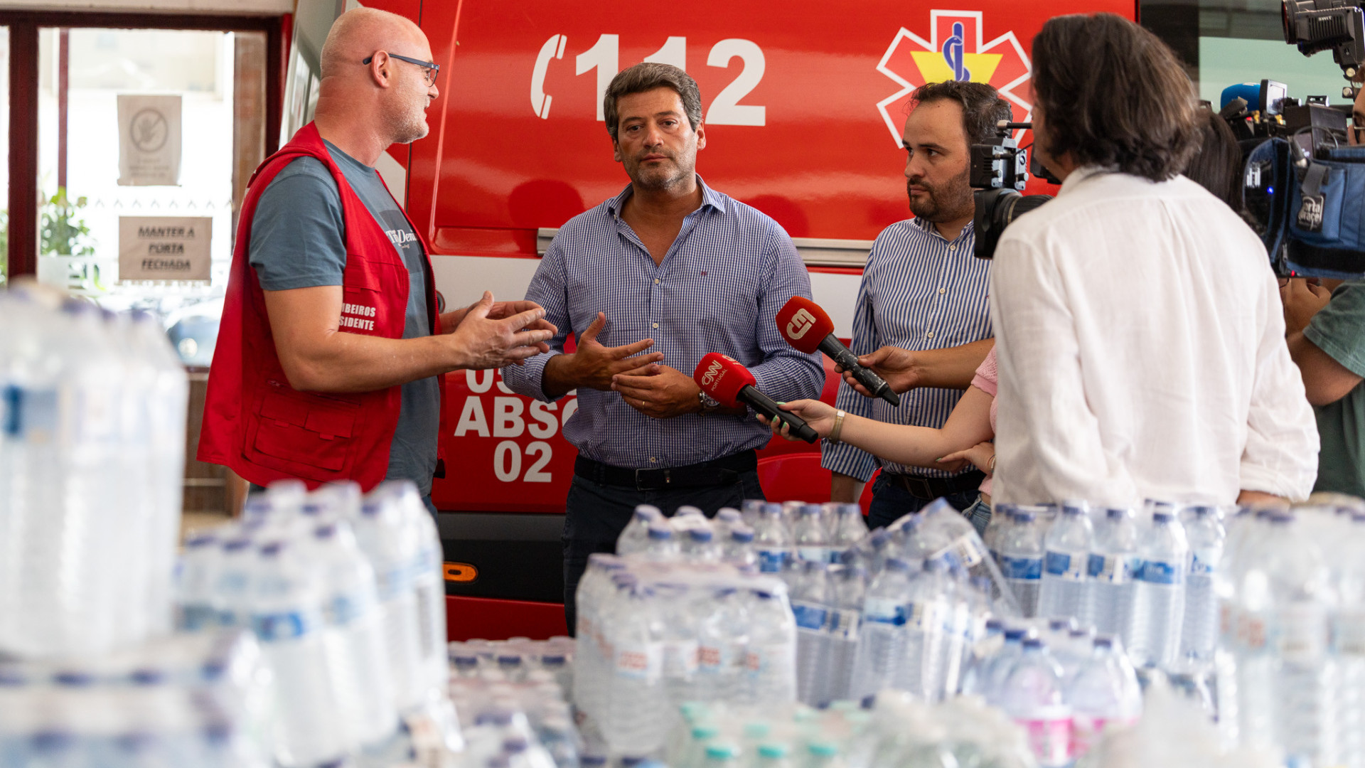 Ventura acusa Montenegro de "má gestão" e atira: "Saia do gabinete"