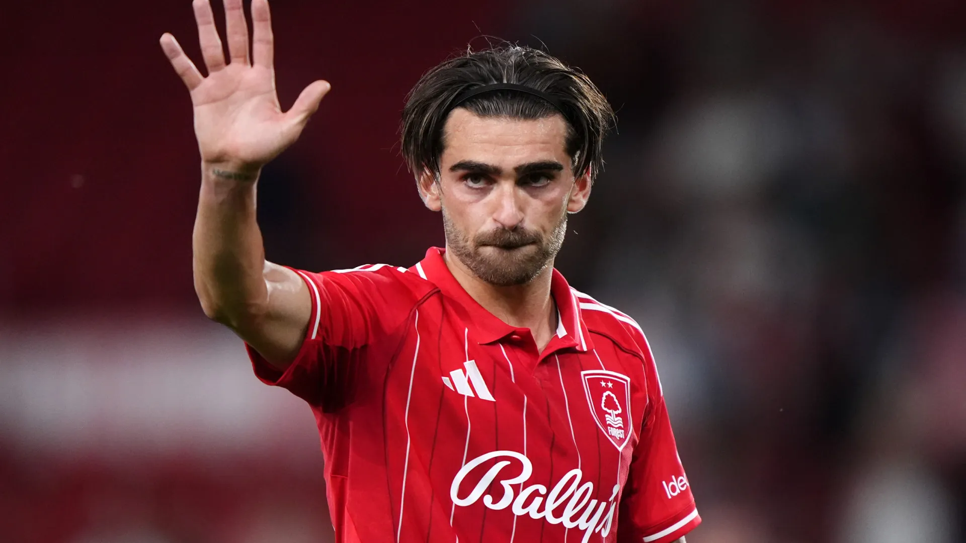 
                    Paris FC sai de cena e Jota Silva aposta 'todas as fichas' no Sporting
                