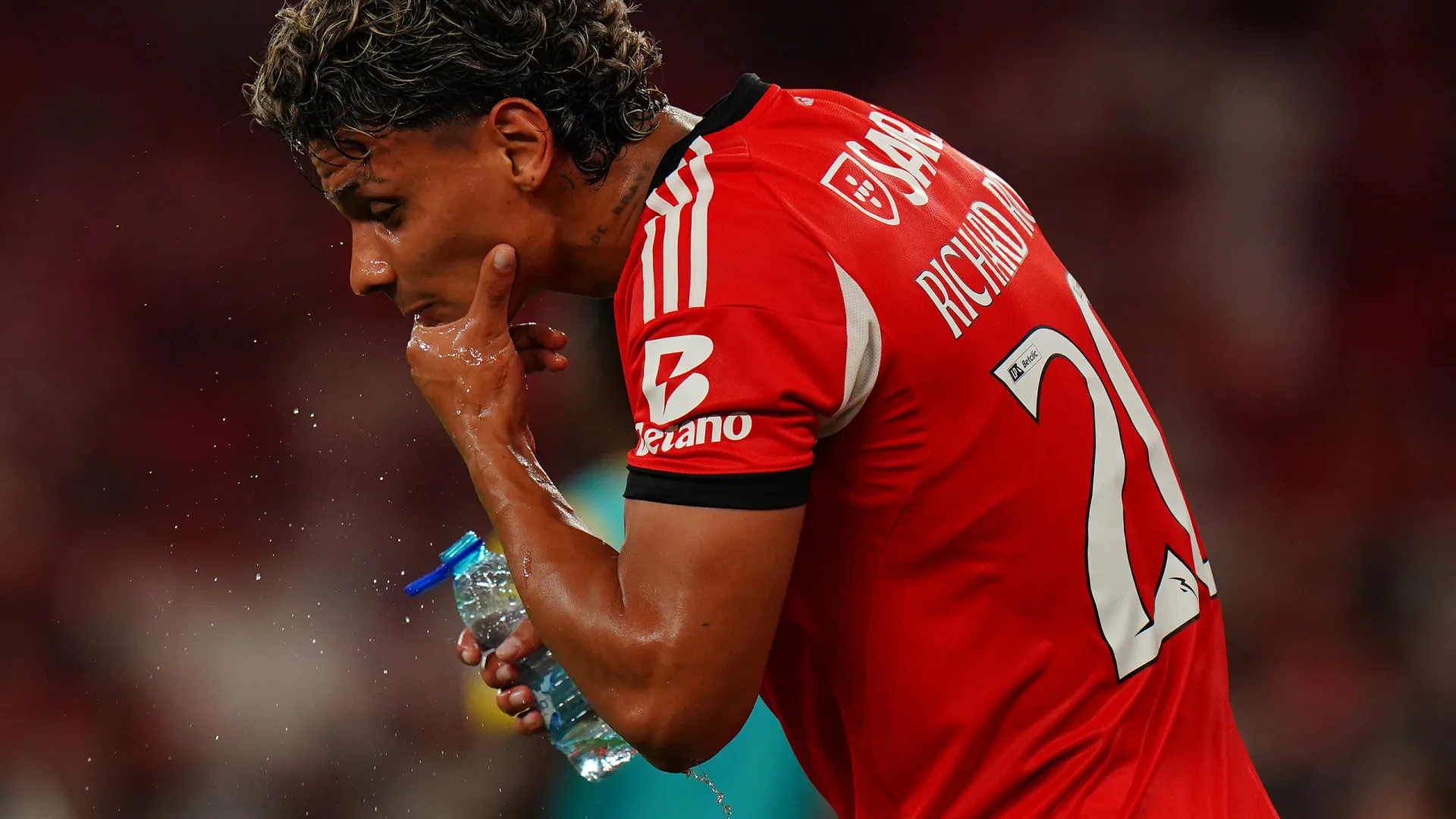 
                    Richard Ríos nos convocados da Colômbia para duelos decisivos
                