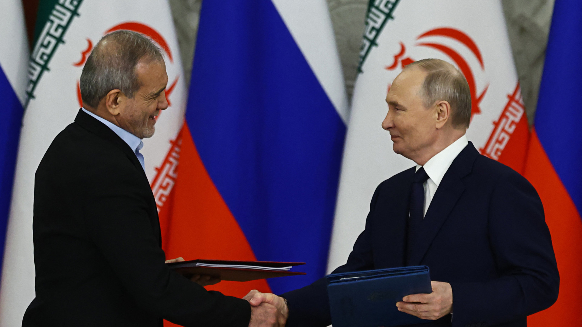 Rússia e Irão discutem guerra na Ucrânia e programa nuclear iraniano