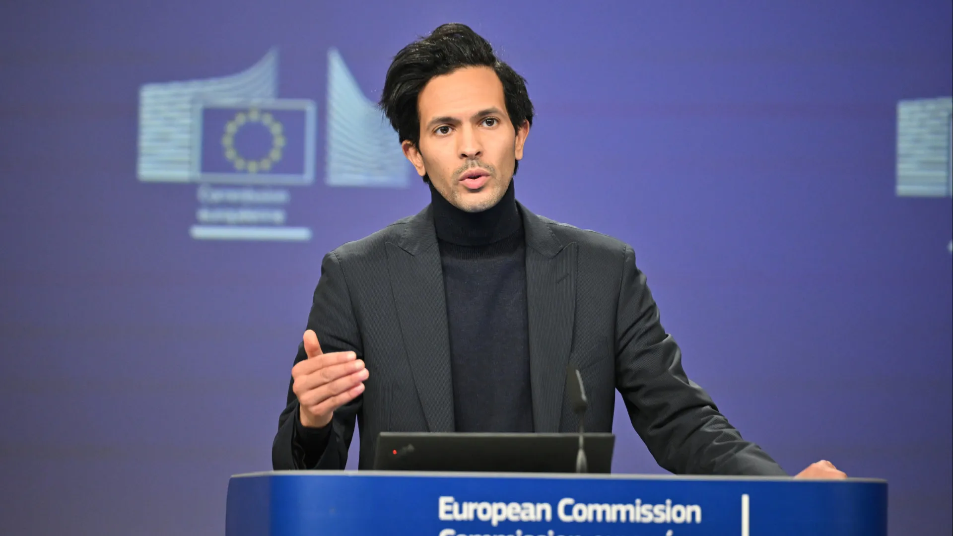 UE acompanha situação em Gaza e pede que Israel respeite cessar-fogo