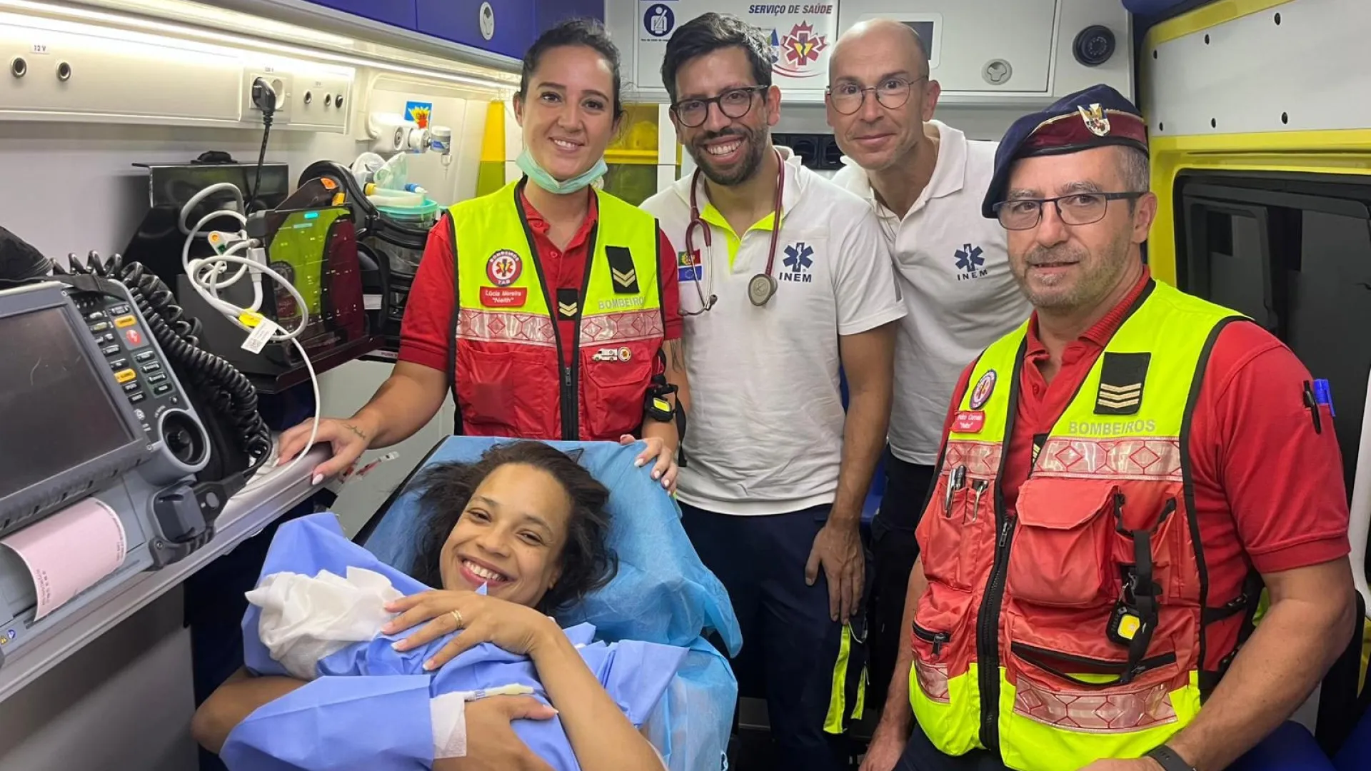 
                    Bebé nasce em ambulância em plena A1 a caminho de Lisboa
                