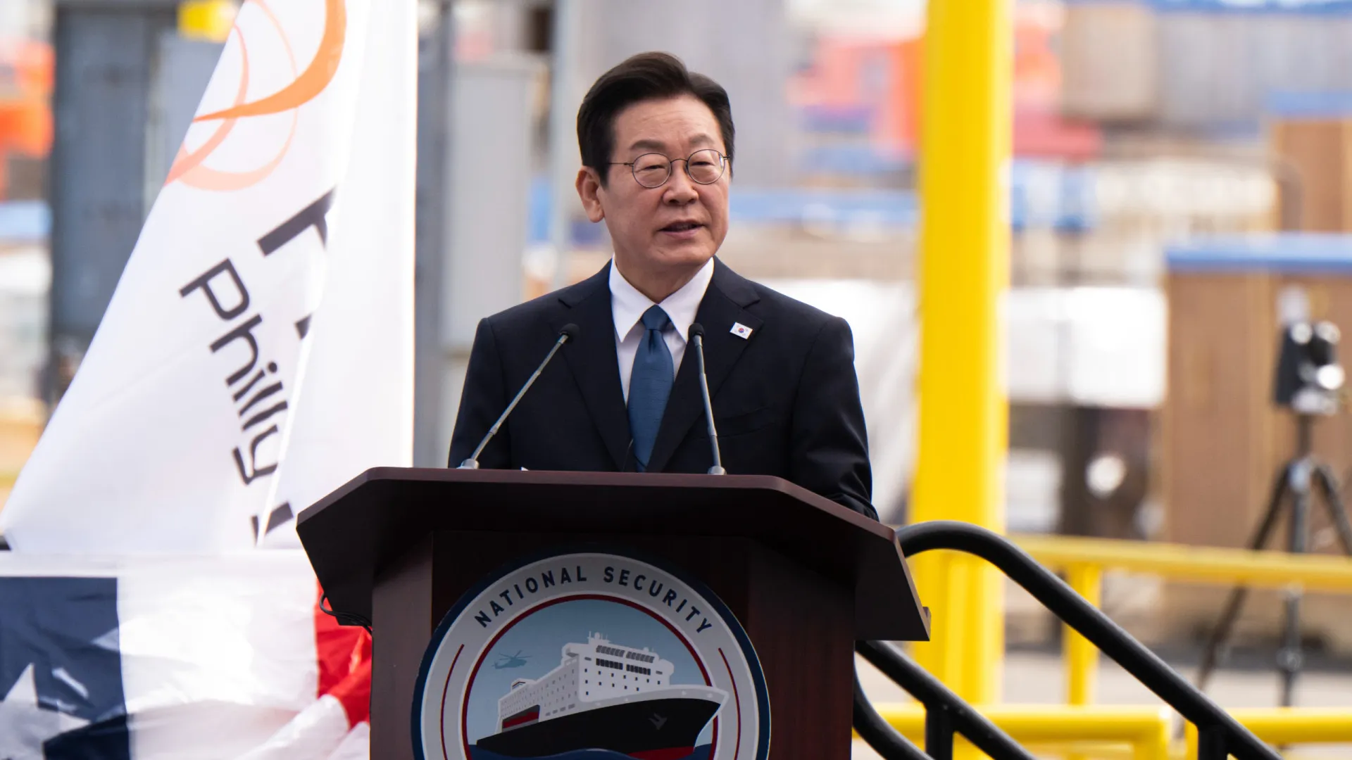 
                    Coreia do Norte critica líder do Sul por falar em desnuclearização
                