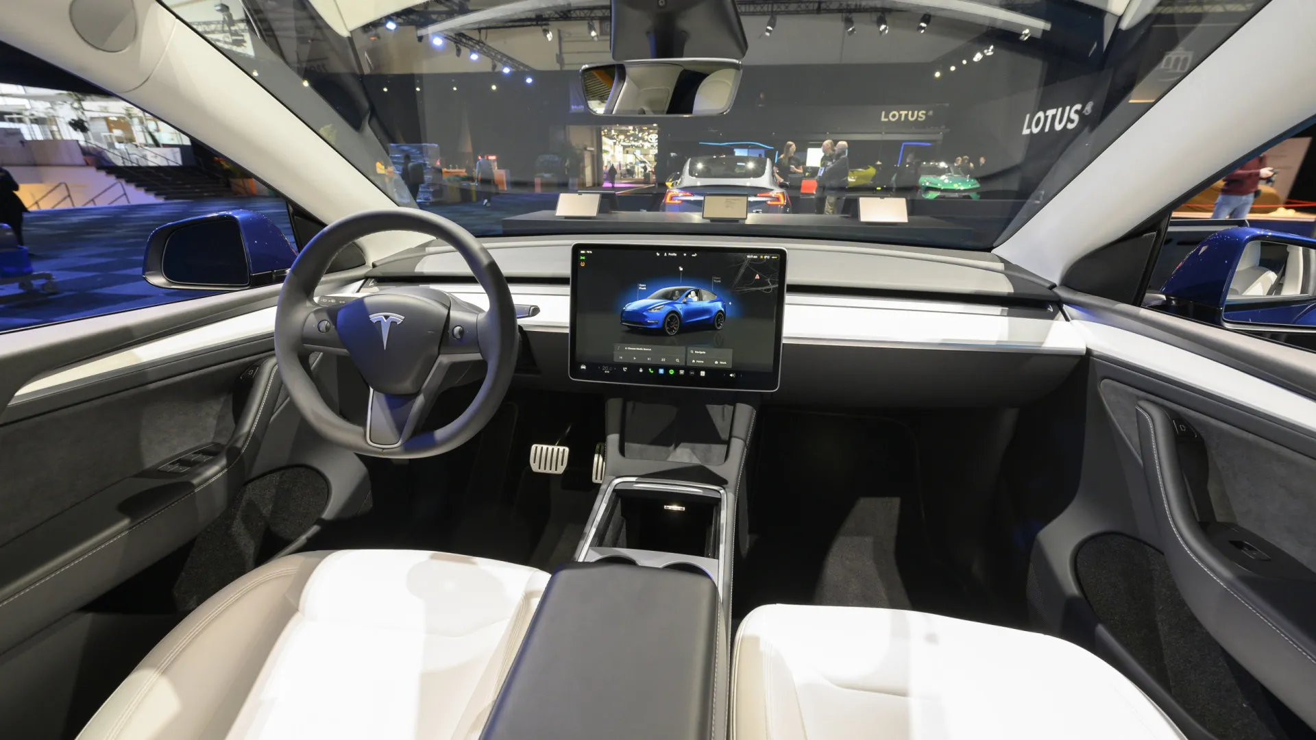 
                    Tem um Tesla? Pode ter dados sensíveis expostos online
                