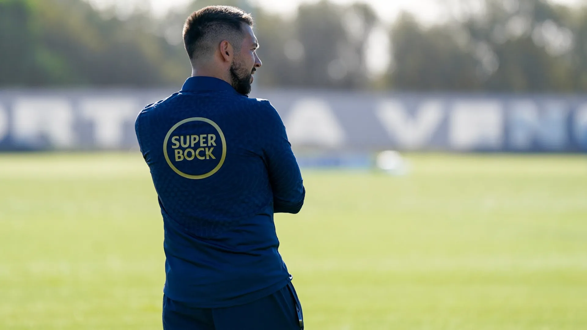
                    FC Porto atualiza estado de saúde de William Gomes e de Luuk de Jong
                