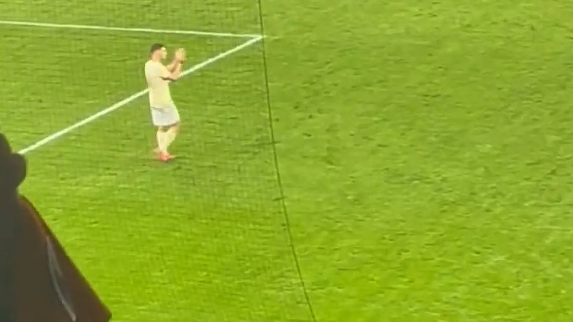 
                    A caminho do Benfica, Sudakov despediu-se assim dos adeptos do Shakhtar
                