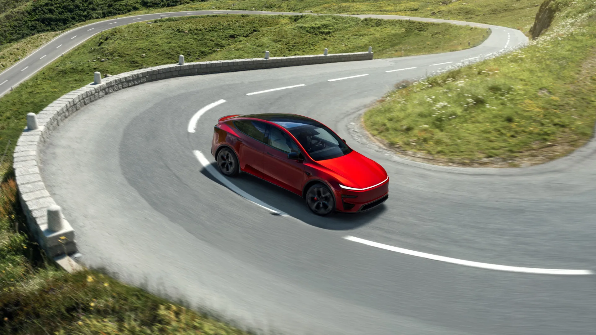 
                    Novo Tesla Model Y Performance chegou a Portugal
                