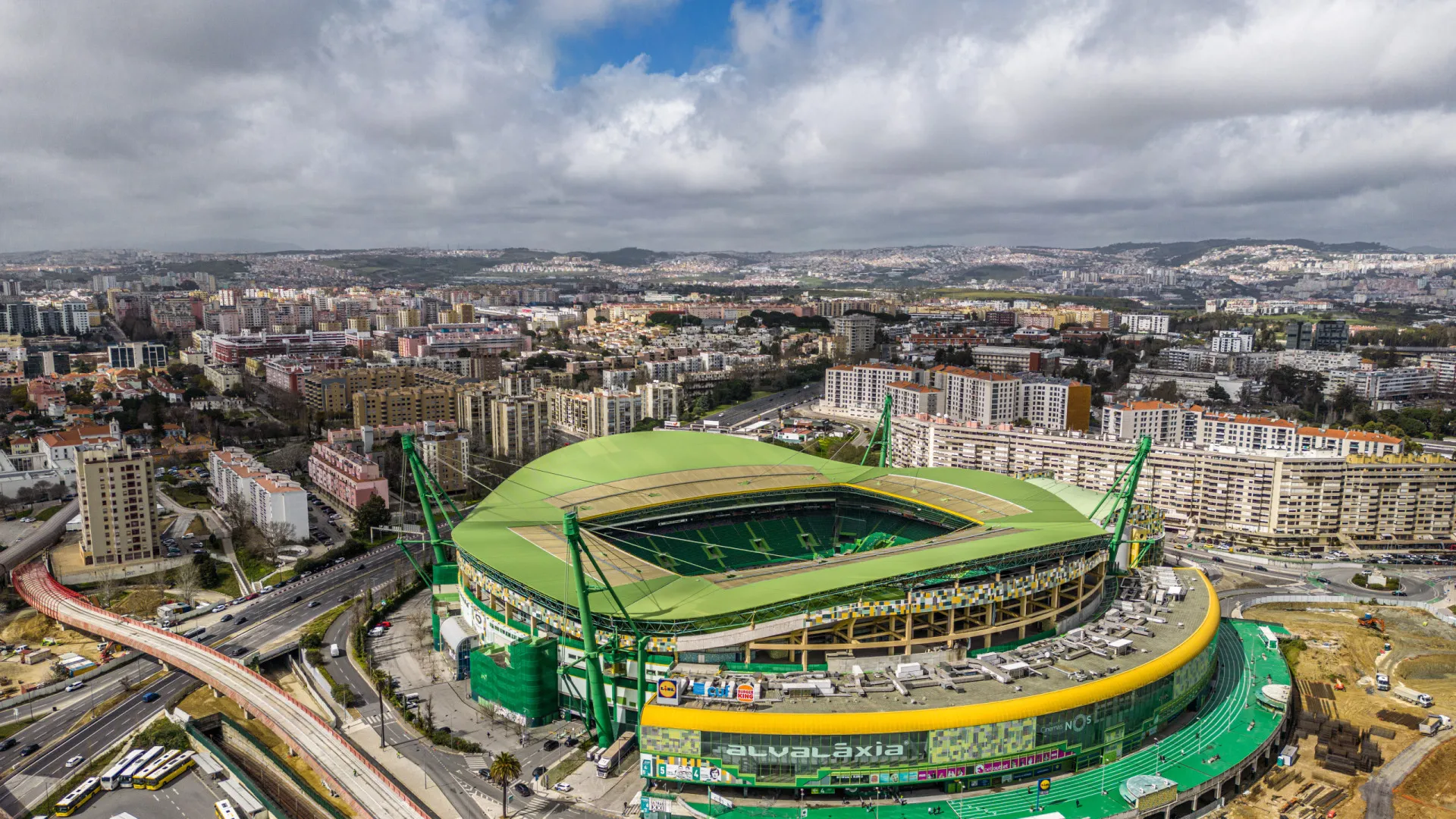 
                    Sporting-FC Porto: Um ano depois, repete-se (?) uma história em Alvalade
                