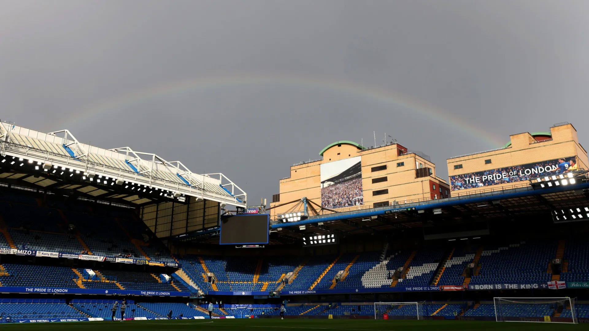 EM DIRETO: Nova ronda na Premier. Pedro Neto no onze... e Salah no banco
