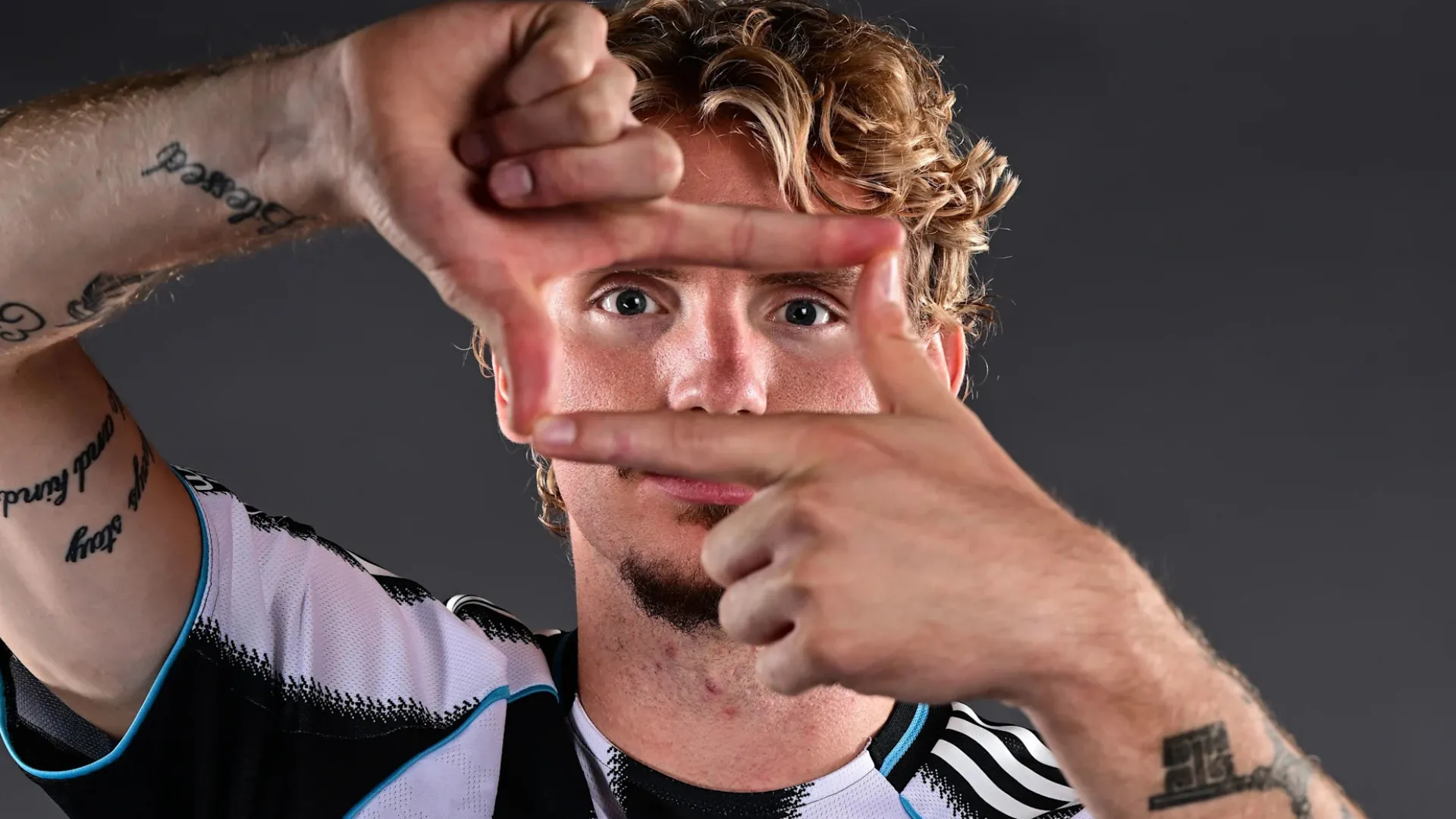 
                    Atenção, Benfica. Nick Woltemade reforça ataque do Newcastle
                