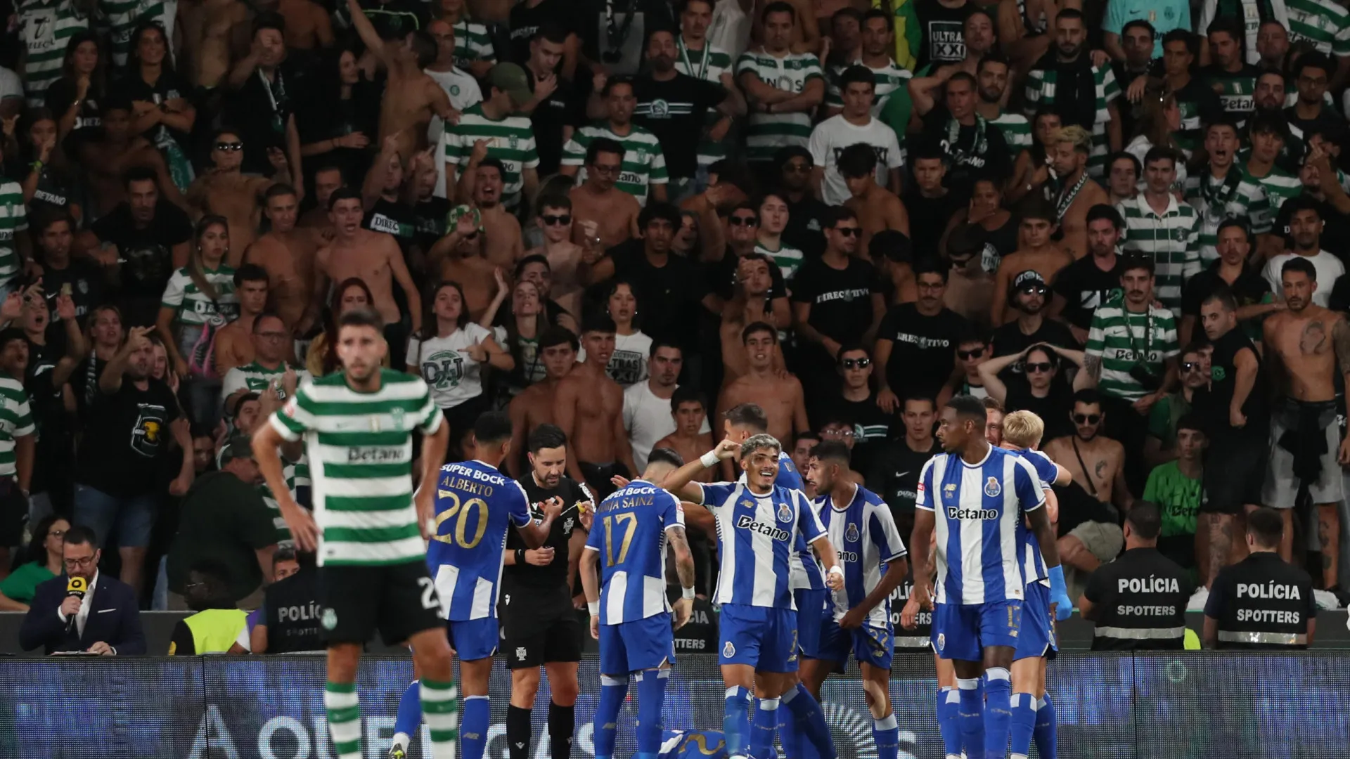 
                    As imagens que não viu na TV do Clássico entre Sporting e FC Porto
                
