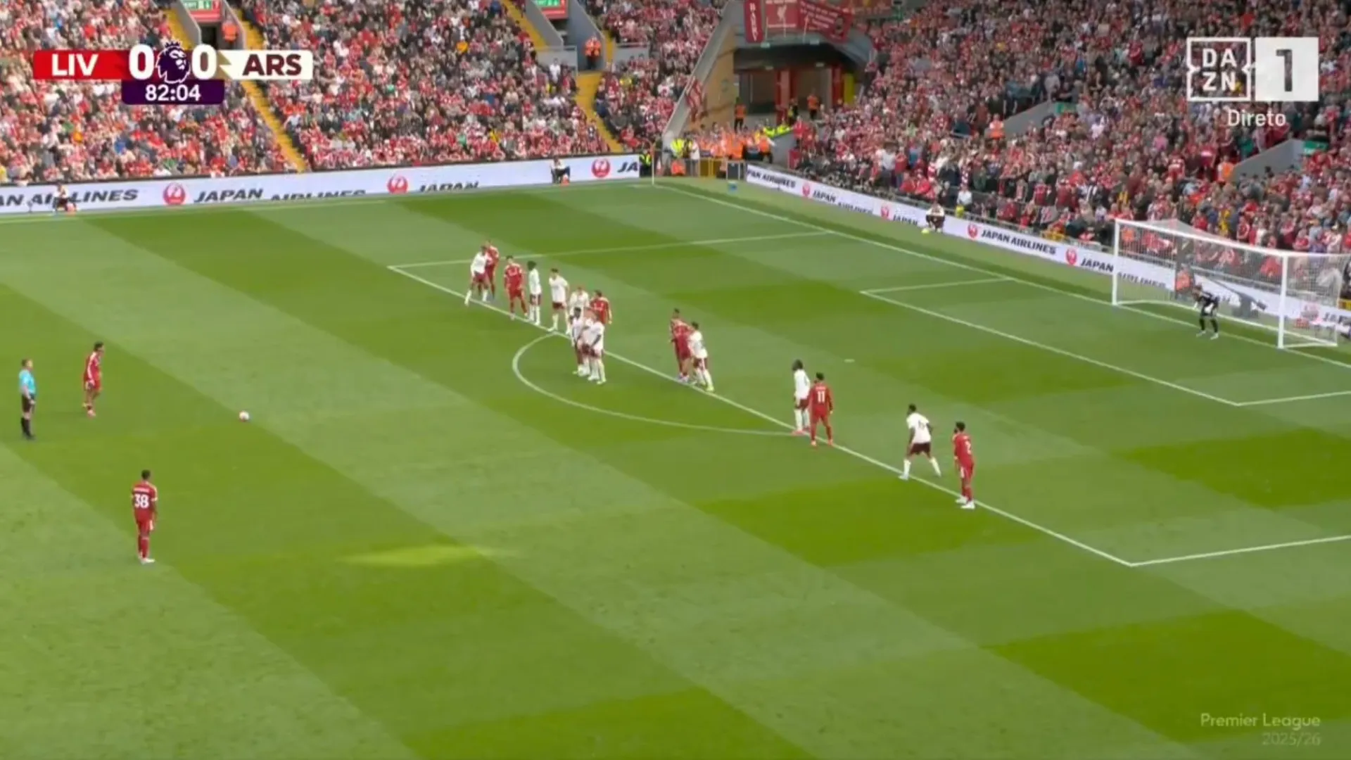 
                     Dominik Szoboszlai resolveu o Liverpool-Arsenal à 'lei da bomba'
                