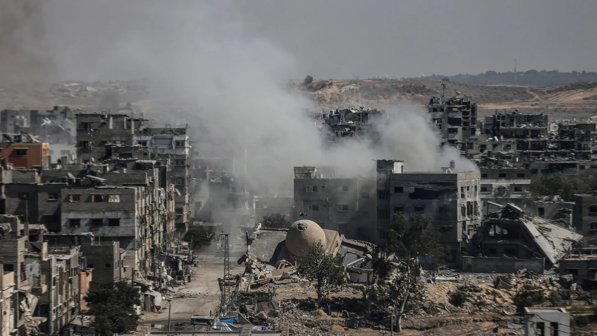 
                    Israel mobiliza reservistas para ocupar cidade de Gaza
                