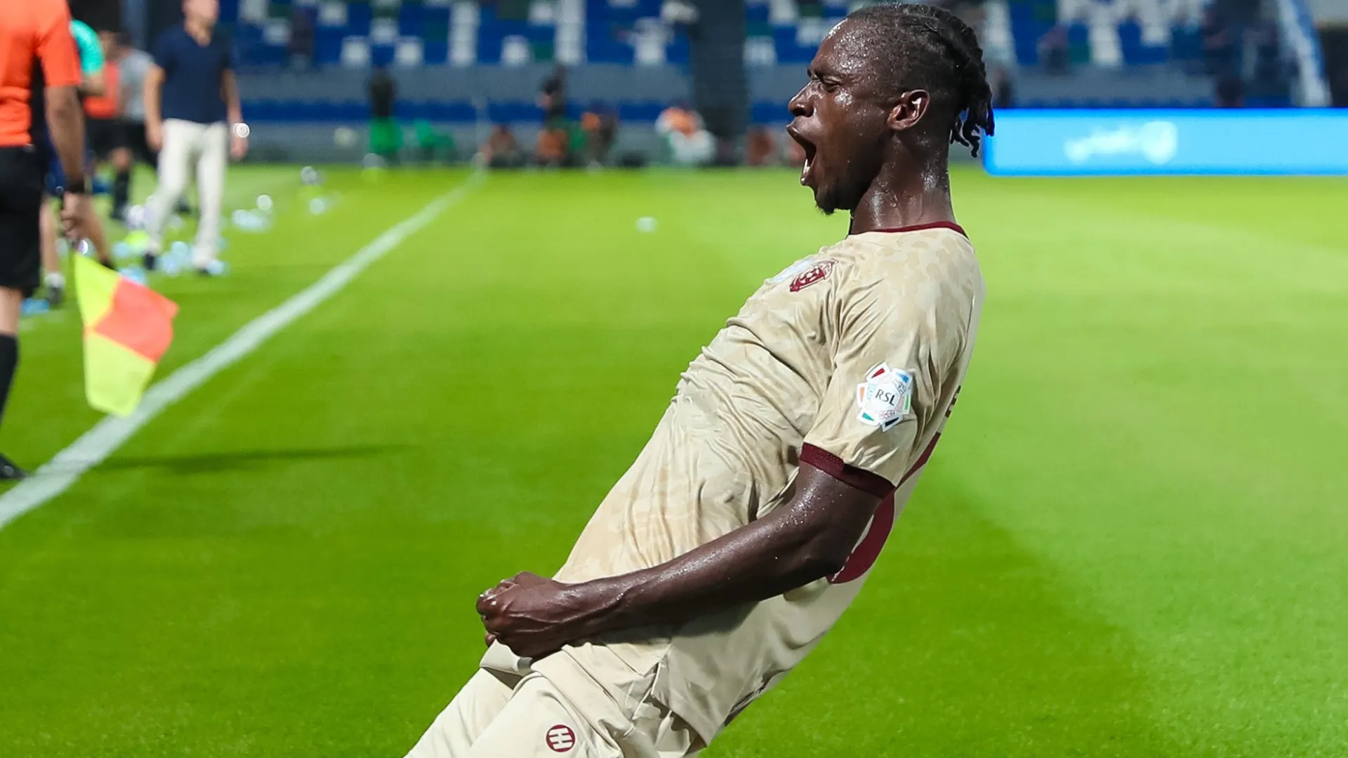 
                    Alfa Semedo em grande destaque  na estreia pelo Al Fahya: 