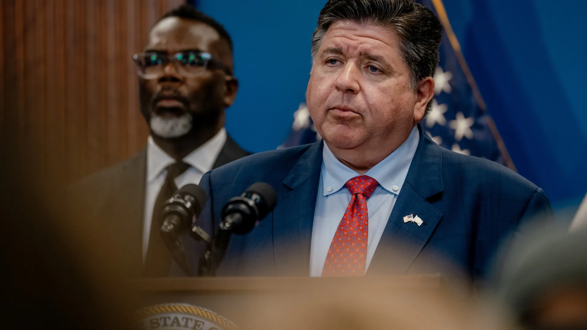
                    Governador do Illinois diz a Trump que 