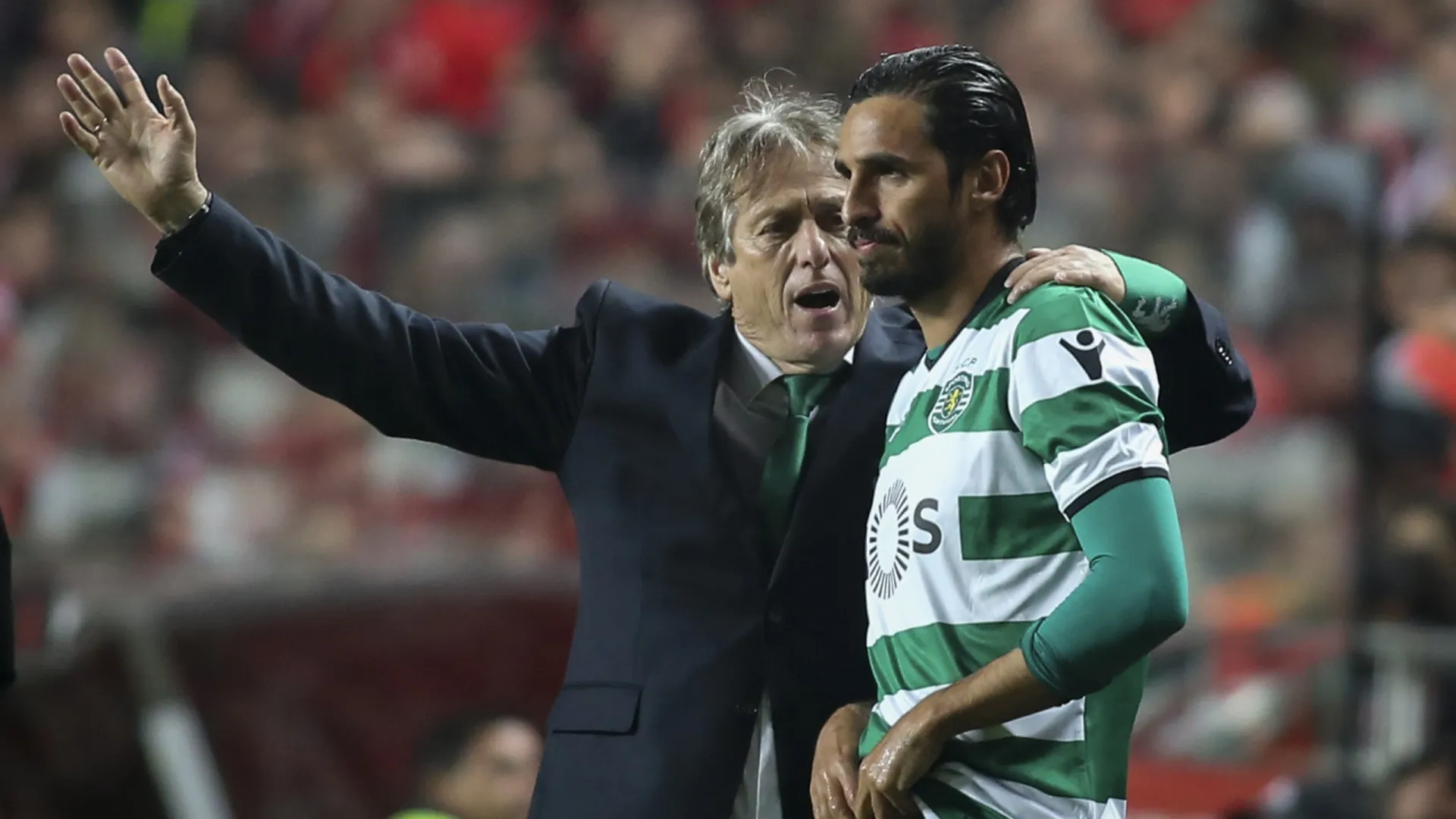 
                    Bryan Ruiz recorda Cristiano Ronaldo no falhanço do... Sporting-Benfica
                