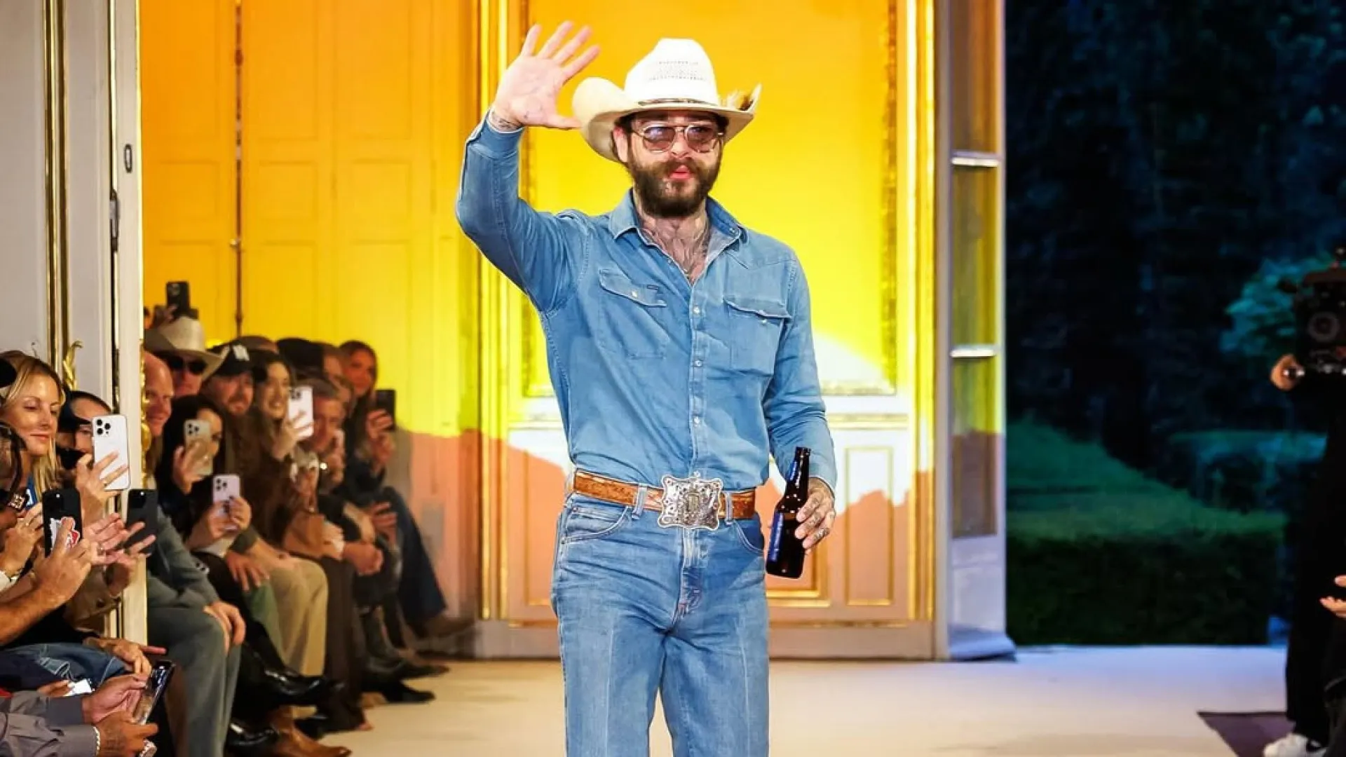 
                    Post Malone surpreende com nova coleção de roupa antes de visitar Lisboa
                