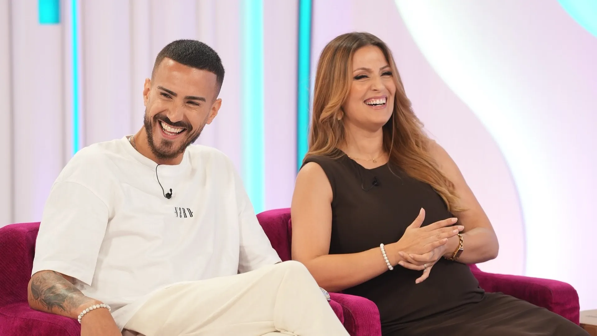
                    Ruben Silvestre e Ana Soares anunciam sexo do bebé em direto
                