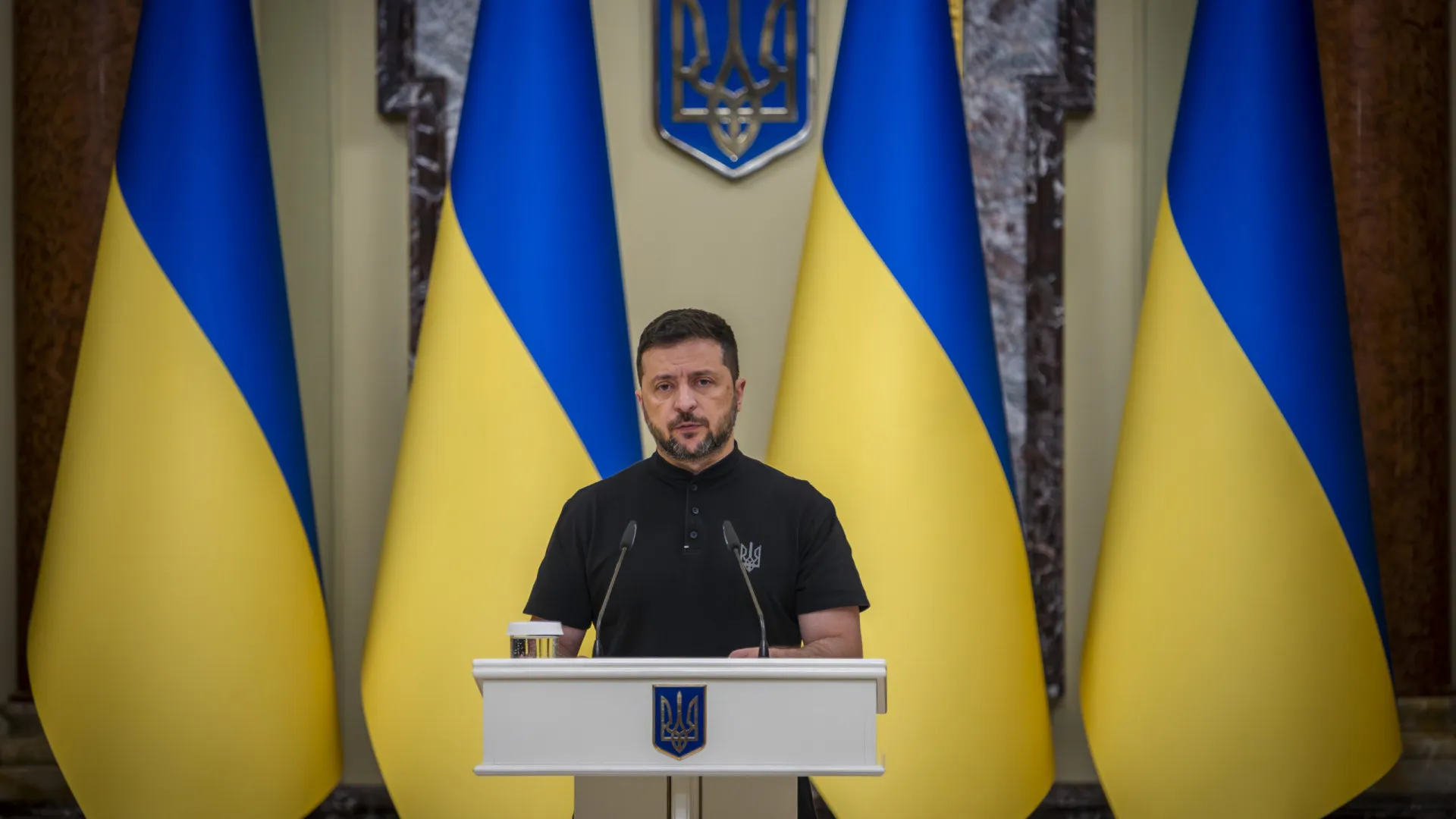 
                    Zelensky saúda compromisso de segurança dado por 26 países
                
