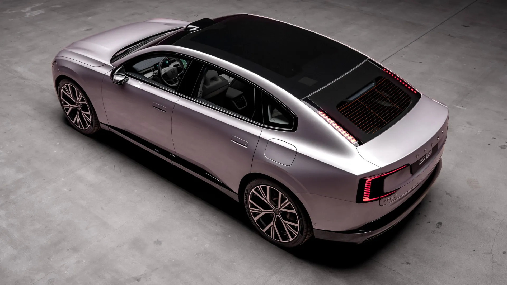 
                    Produção do novo Volvo ES90 para a Europa já começou
                