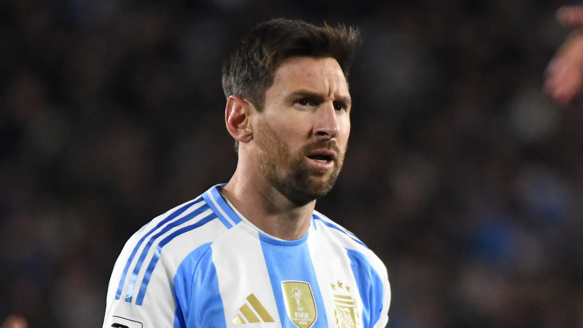 
                    Messi não garante 'última dança' com Cristiano Ronaldo: 