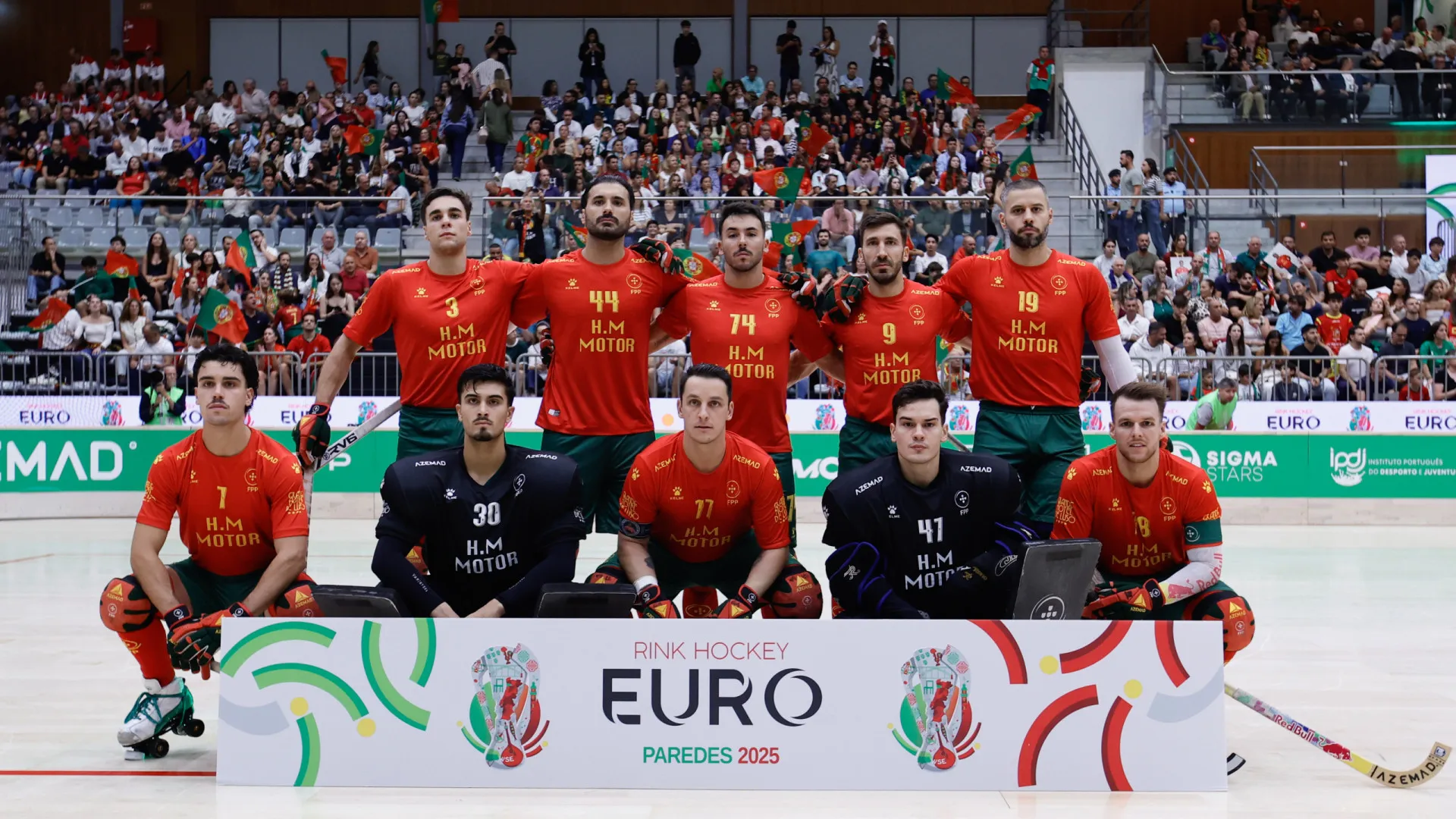 
                    Em casa 'mandam' os lusos. Portugal atropela França e é campeão da Europa
                