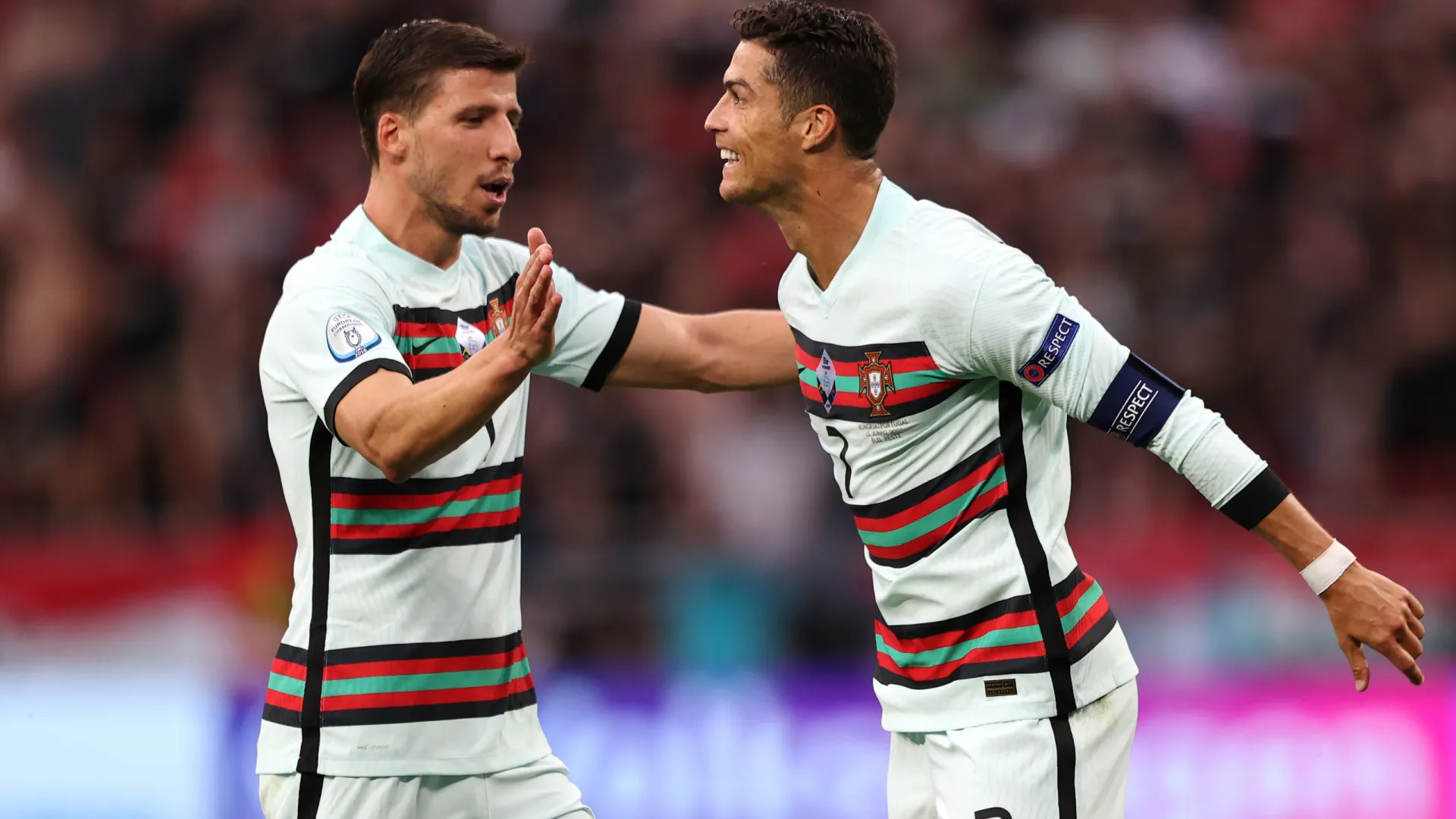 
                    Portugal 'come' húngaros ao pequeno-almoço (e 'receita' recomenda-se)
                