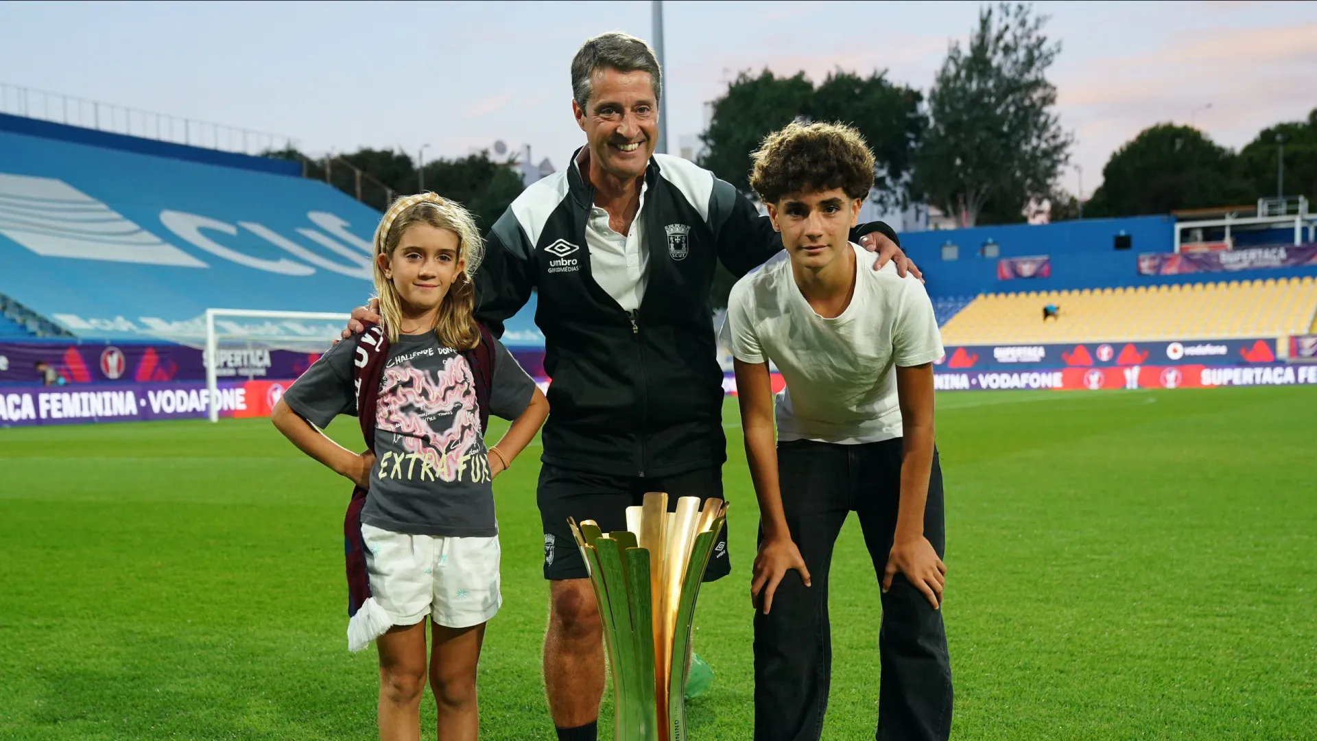 
                    Treinador do Torreense revela segredo para vencer o Benfica na Supertaça
                