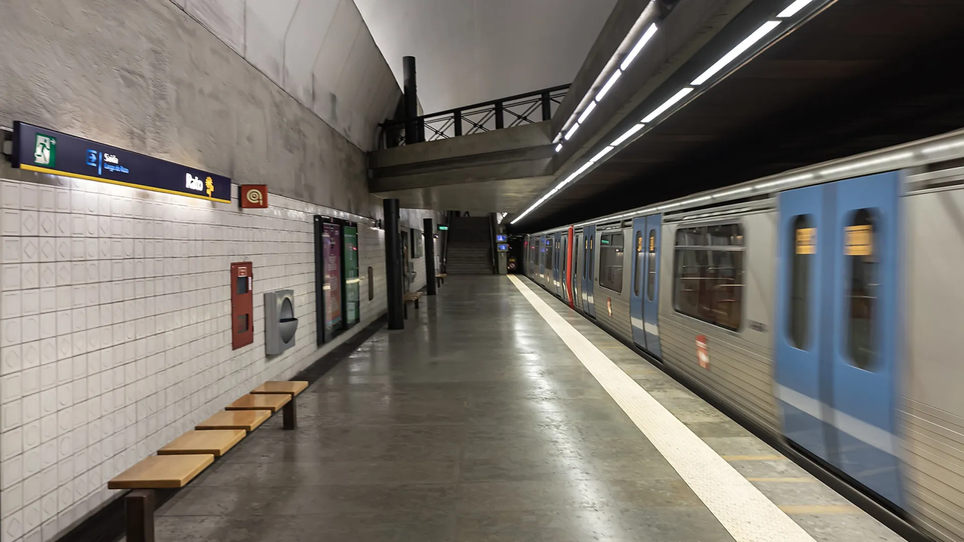 
                    Passageiros, hoje há greve parcial no Metro (sem serviços mínimos)
                