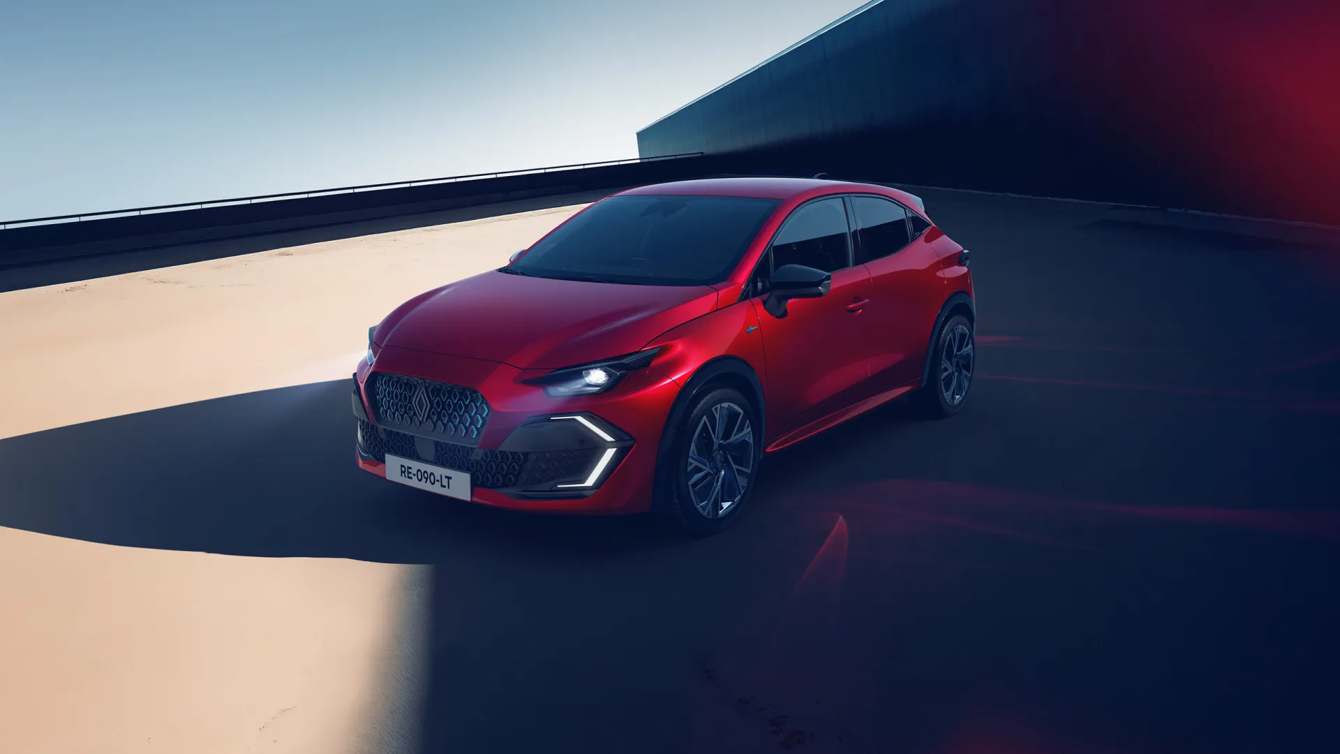 
                    Revelado o novo Renault Clio. Conheça o ícone 'revolucionado'
                