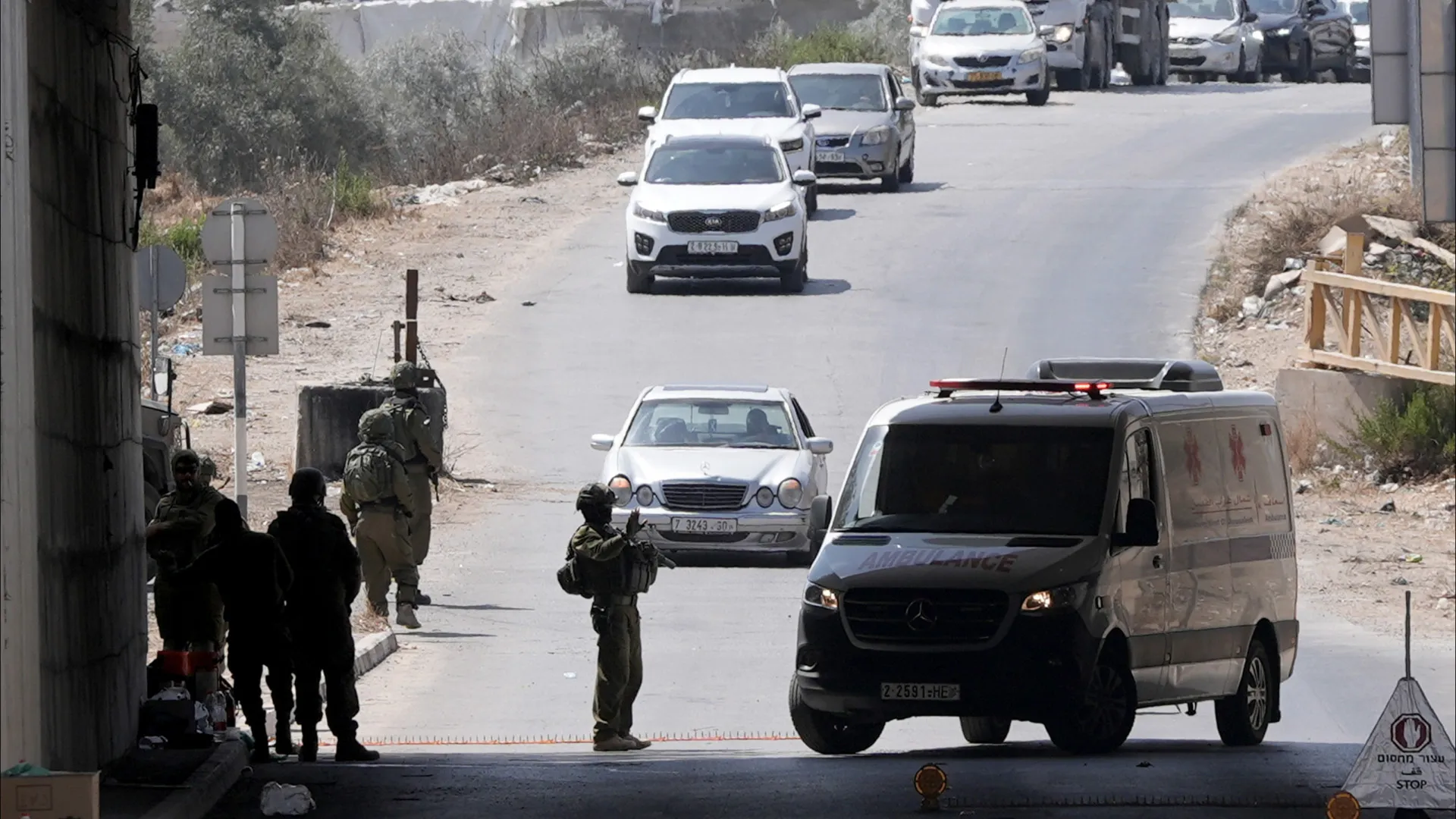 
                    Braço armado do Hamas reivindica atentado em Jerusalém
                