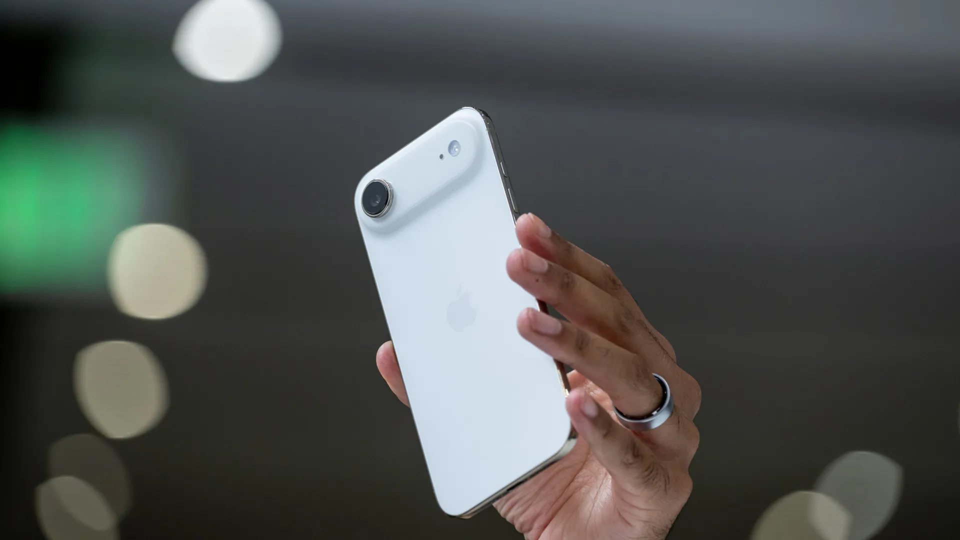 
                    Começou a pré-venda do iPhone 17 (e alguns modelos já estão esgotados)
                