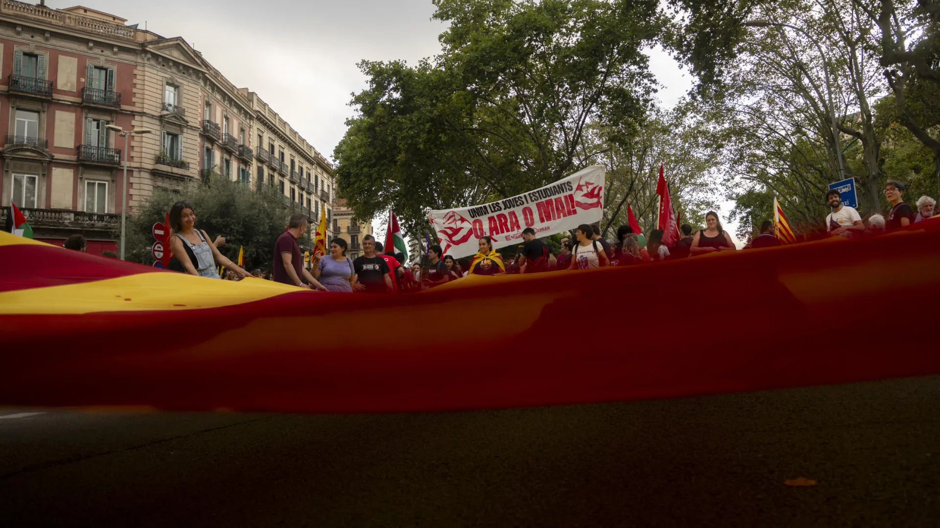Independência da Catalunha: Cerca de 28 mil pessoas nas ruas de Barcelona