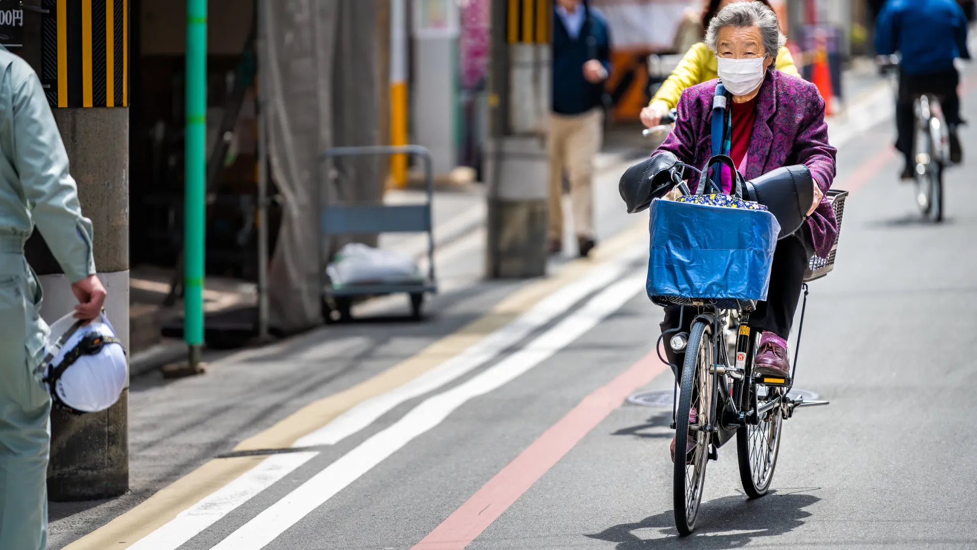 
                    Número de pessoas com 100 anos ou mais chega quase a 100 mil no Japão
                