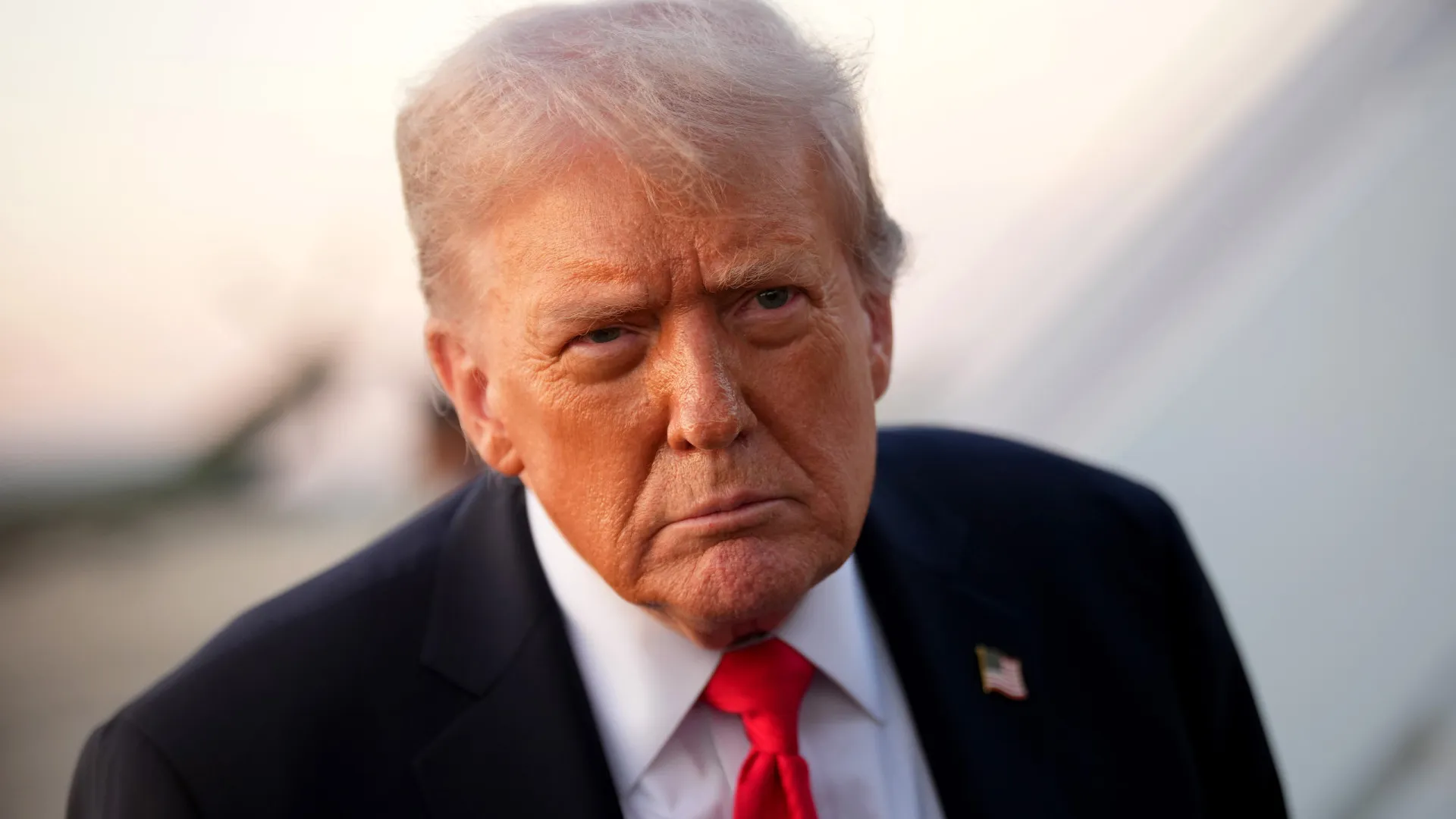 
                    Trump planeia atacar traficantes venezuelanos 