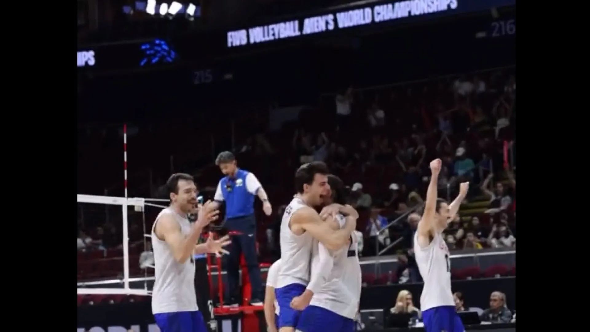 
                    Portugal entrou a vencer no Mundial de voleibol e festejou desta forma
                