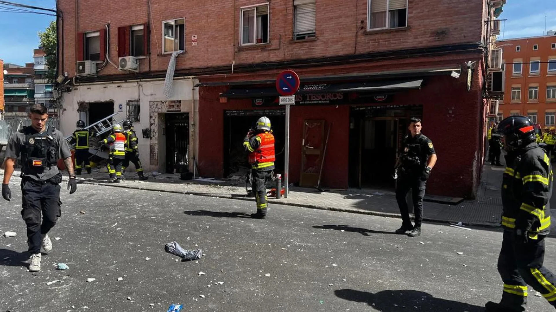 
                    Explosão num bar em Madrid faz pelo menos 14 feridos. Um em estado grave
                