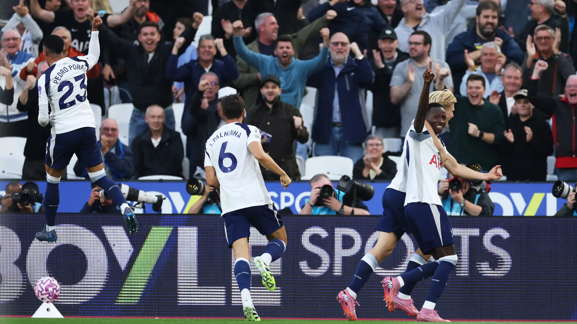 
                    João Palhinha presente na vitória do Tottenham no dérbi de Londres
                