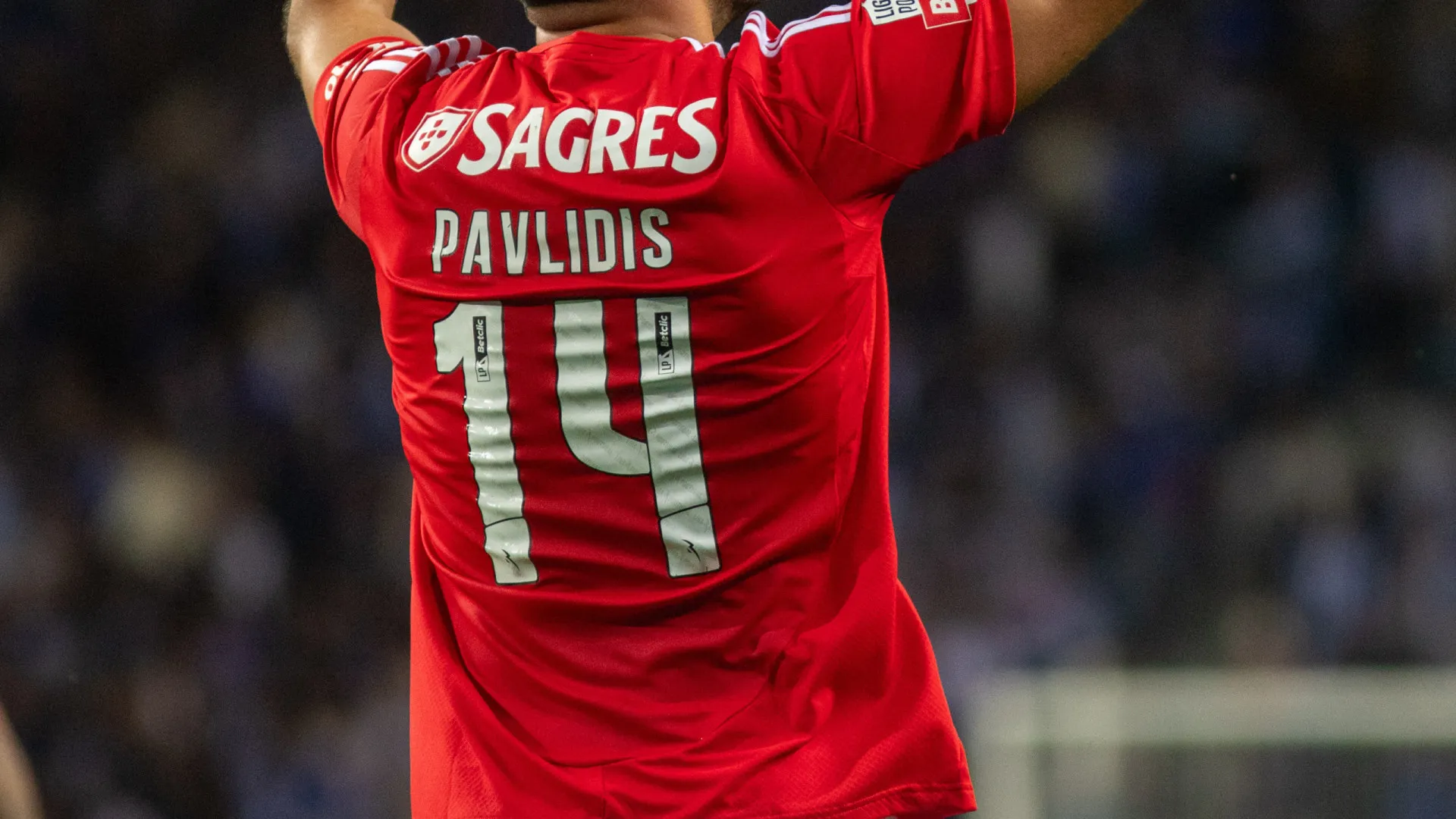 'Show' de Pavlidis no Dragão. Benfica goleou o FC Porto com este onze