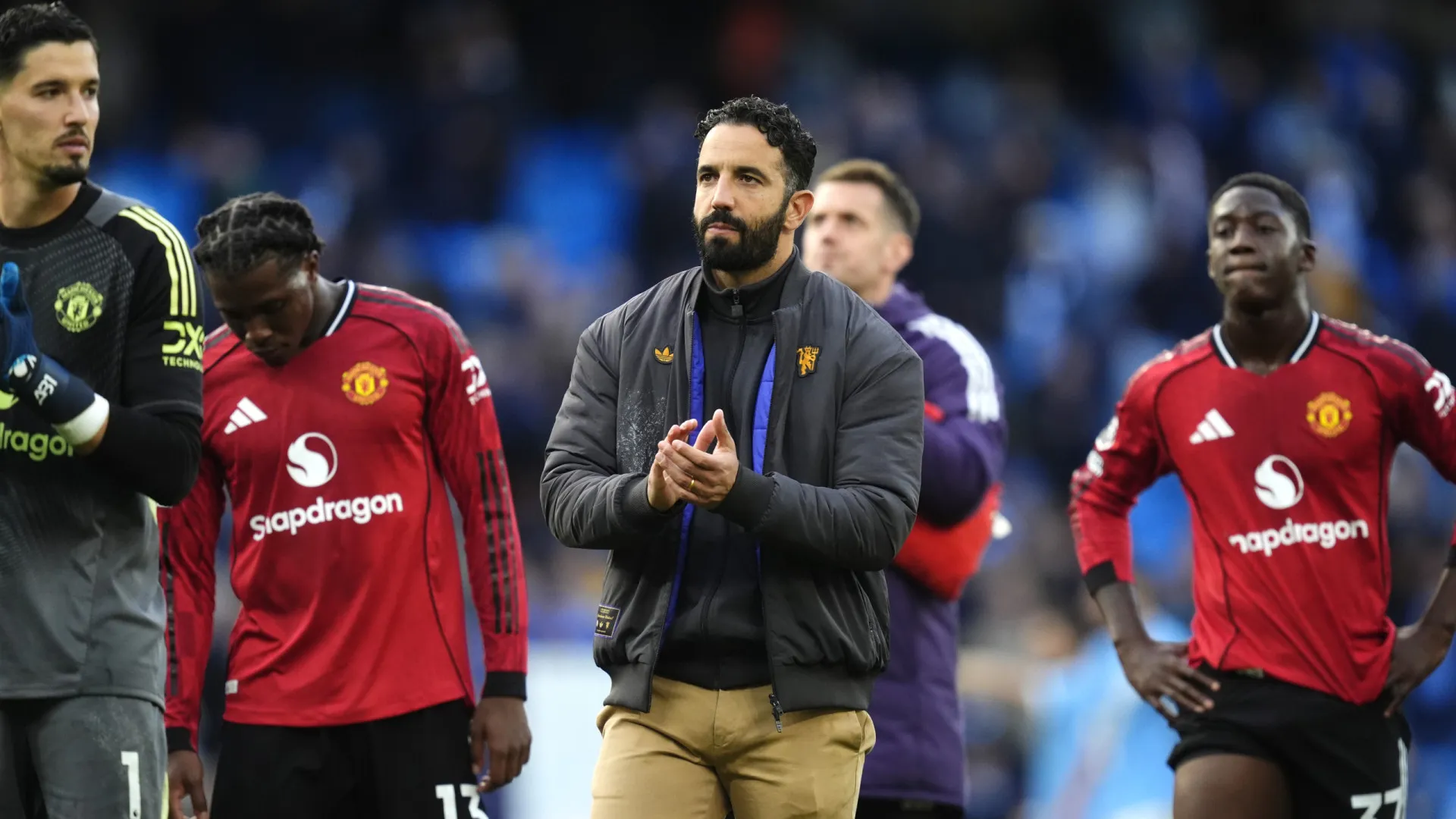
                    Ruben Amorim 'ateima' no United: 